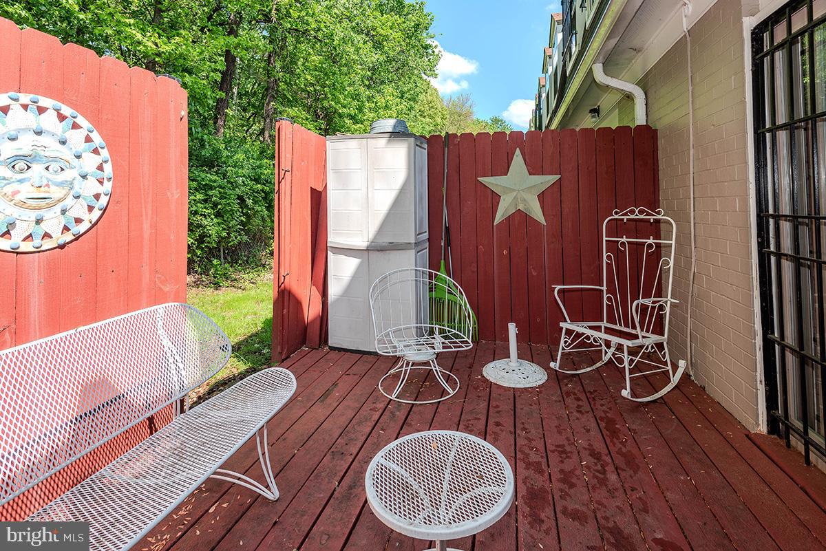 WINDMILL SQUARE - Residential