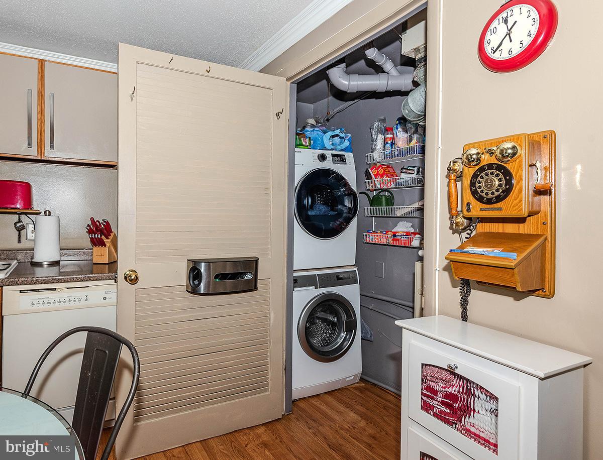 WINDMILL SQUARE - Residential