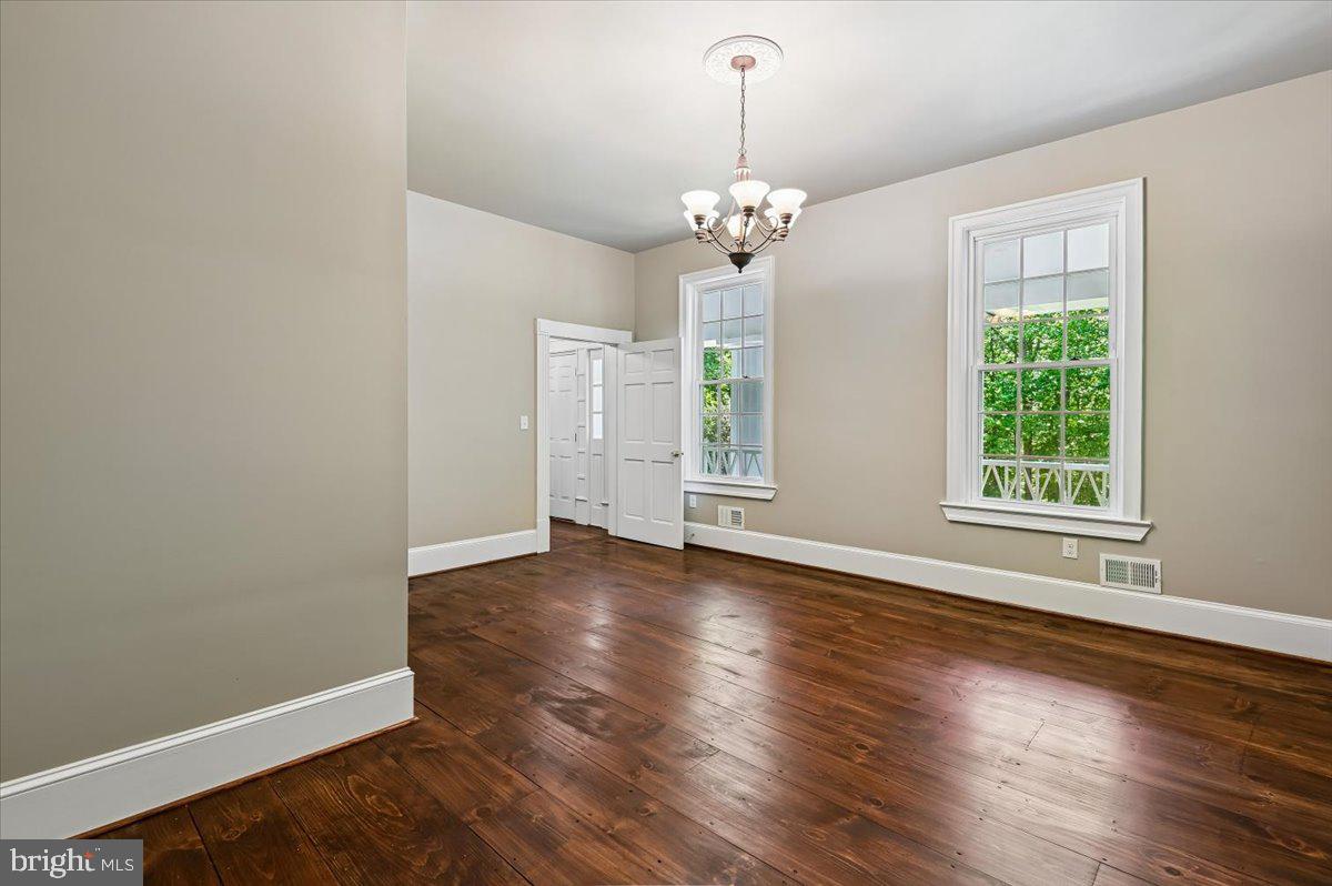 SIMPSON WOODS - Residential