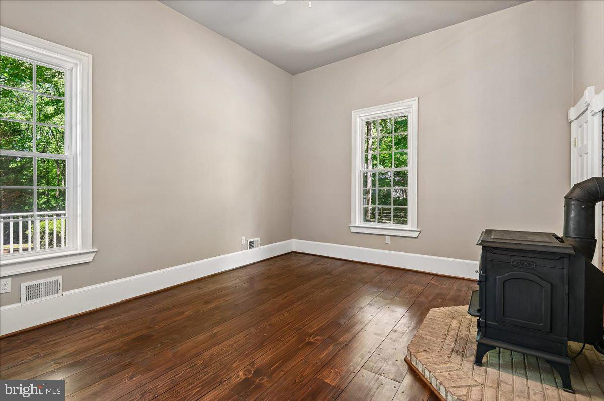 SIMPSON WOODS - Residential