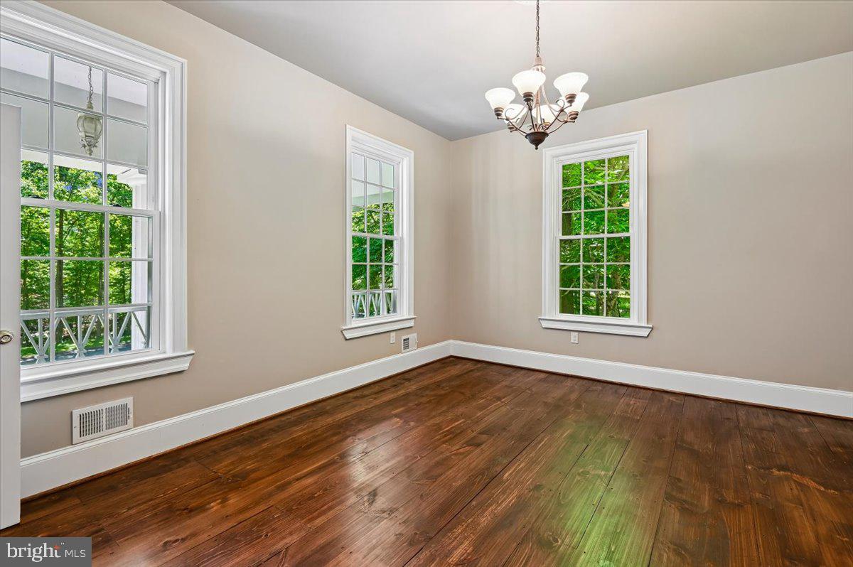 SIMPSON WOODS - Residential