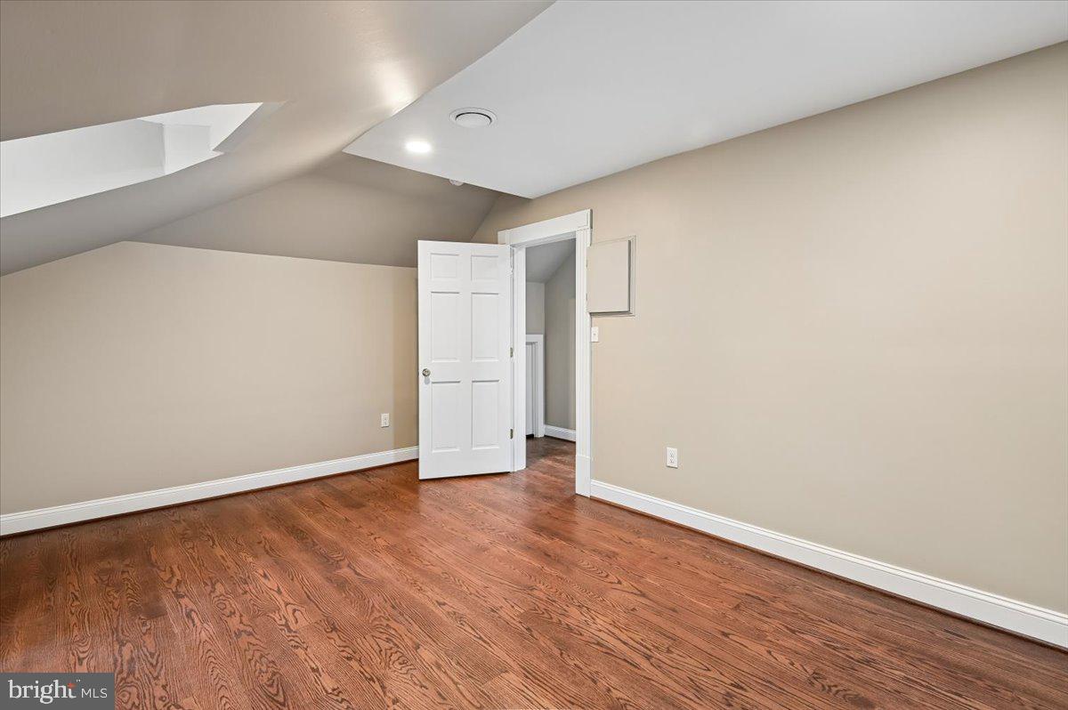 SIMPSON WOODS - Residential