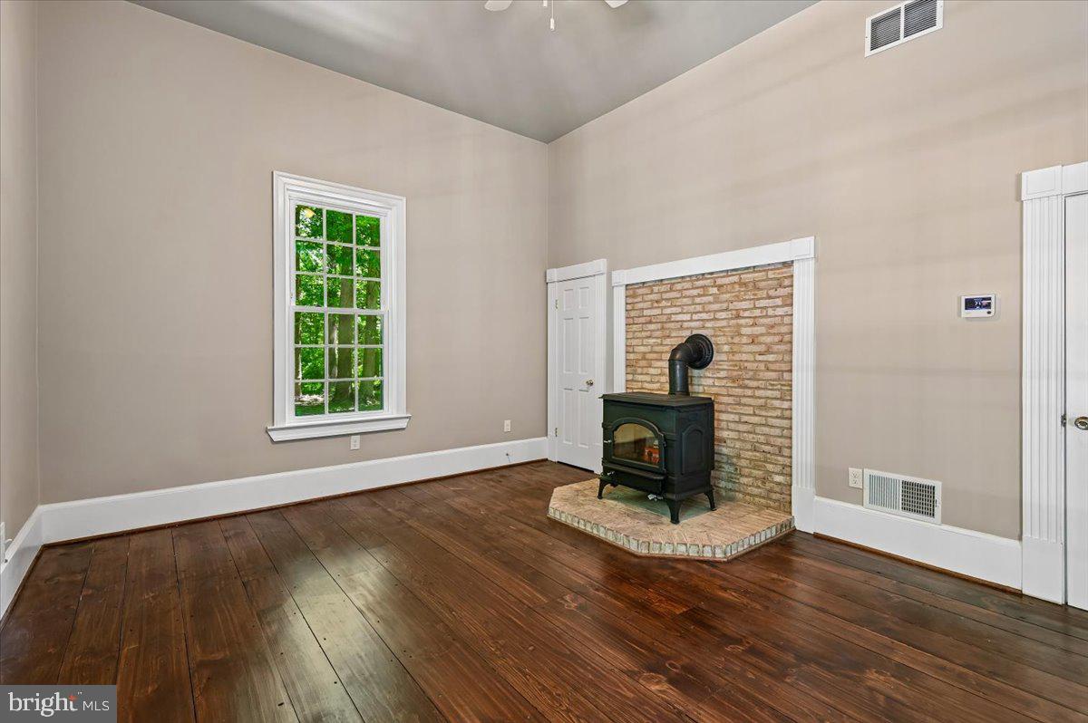 SIMPSON WOODS - Residential
