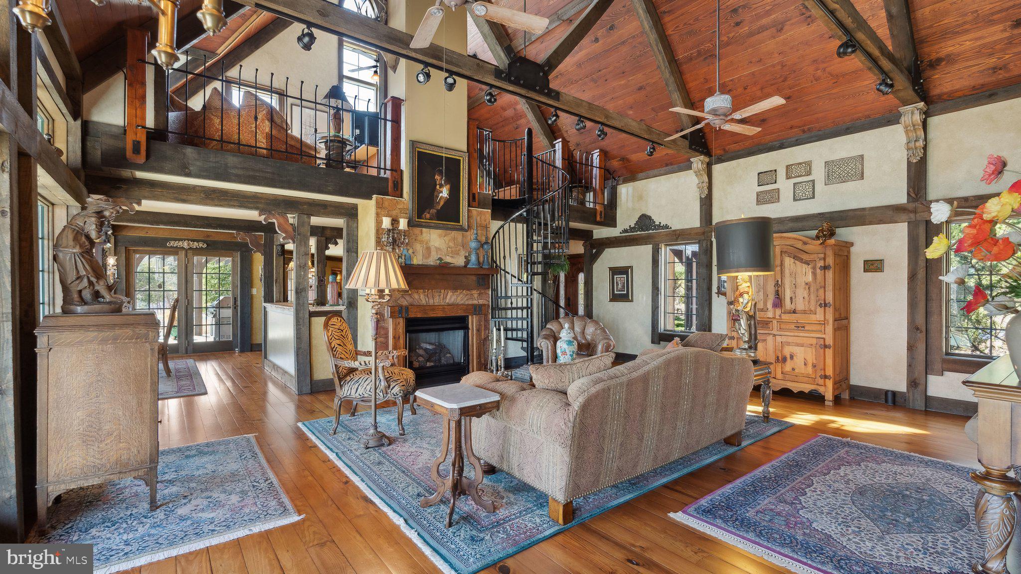 CURRIOMAN LANDING - Residential