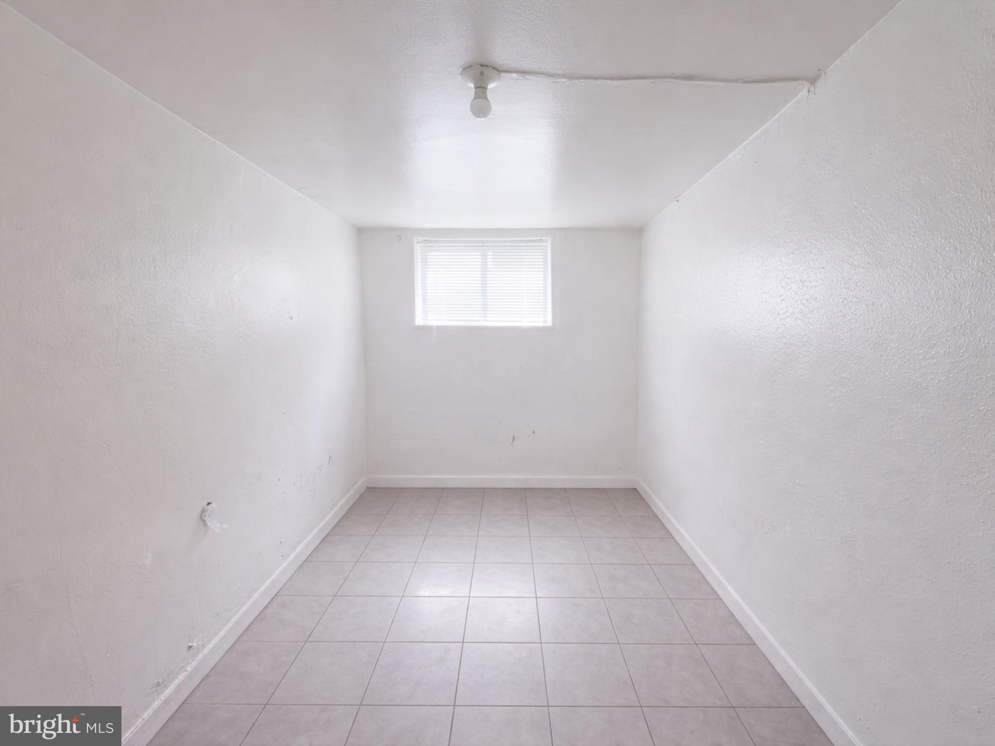 RIGGS MANOR - Residential