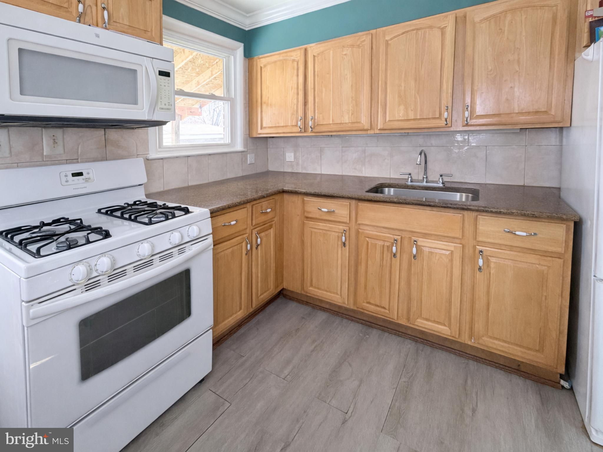 RIGGS MANOR - Residential