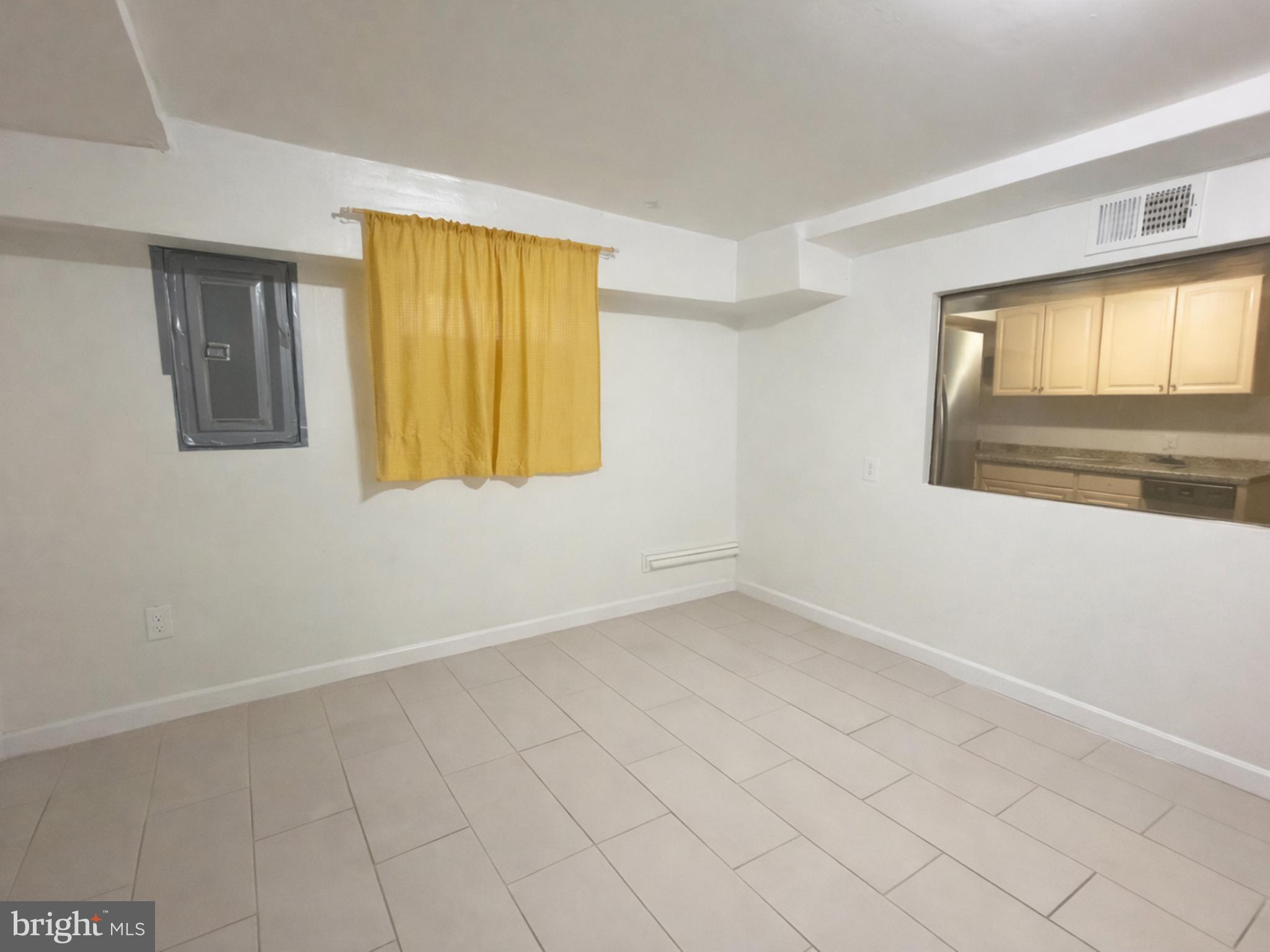 RIGGS MANOR - Residential