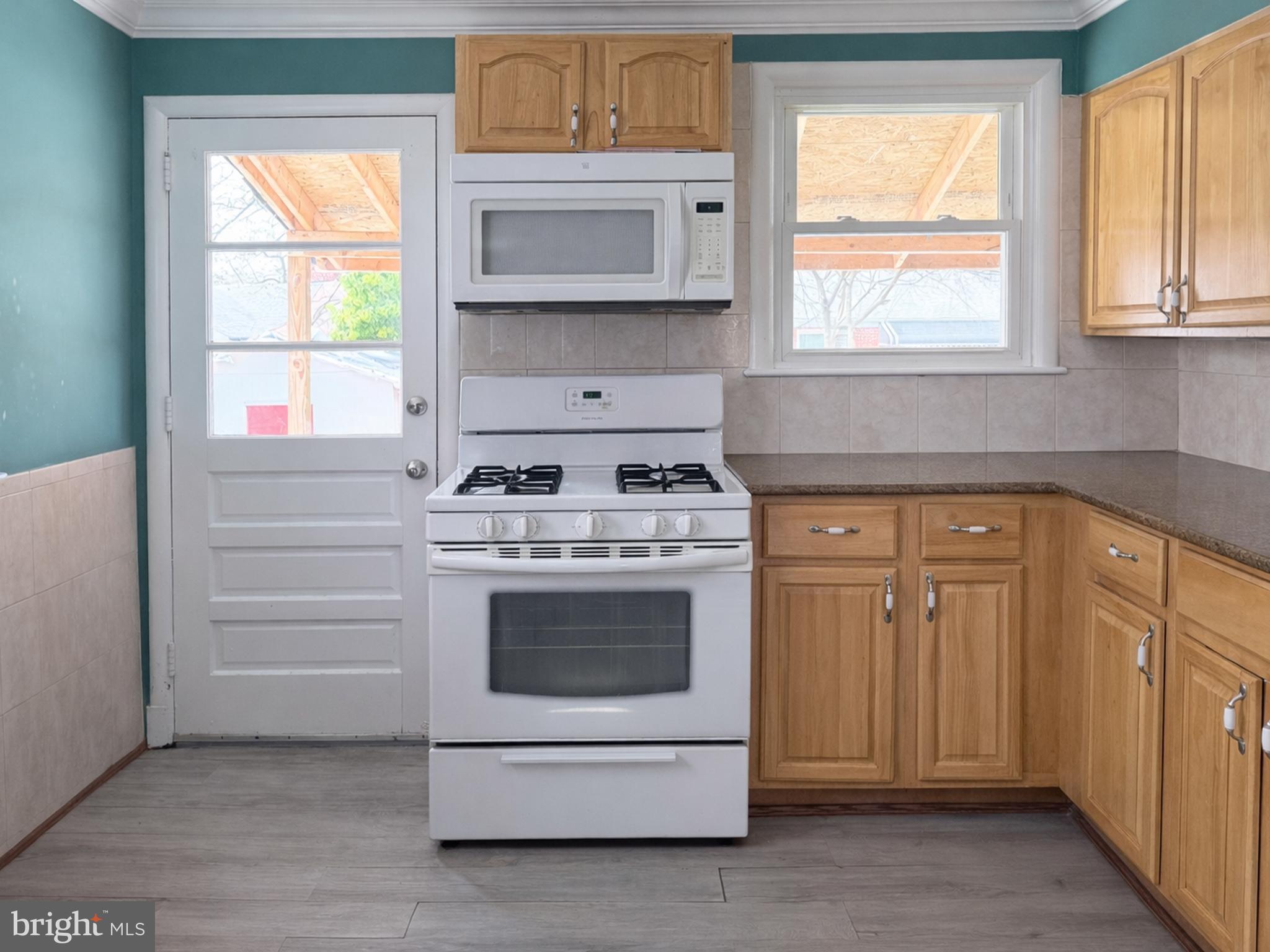 RIGGS MANOR - Residential