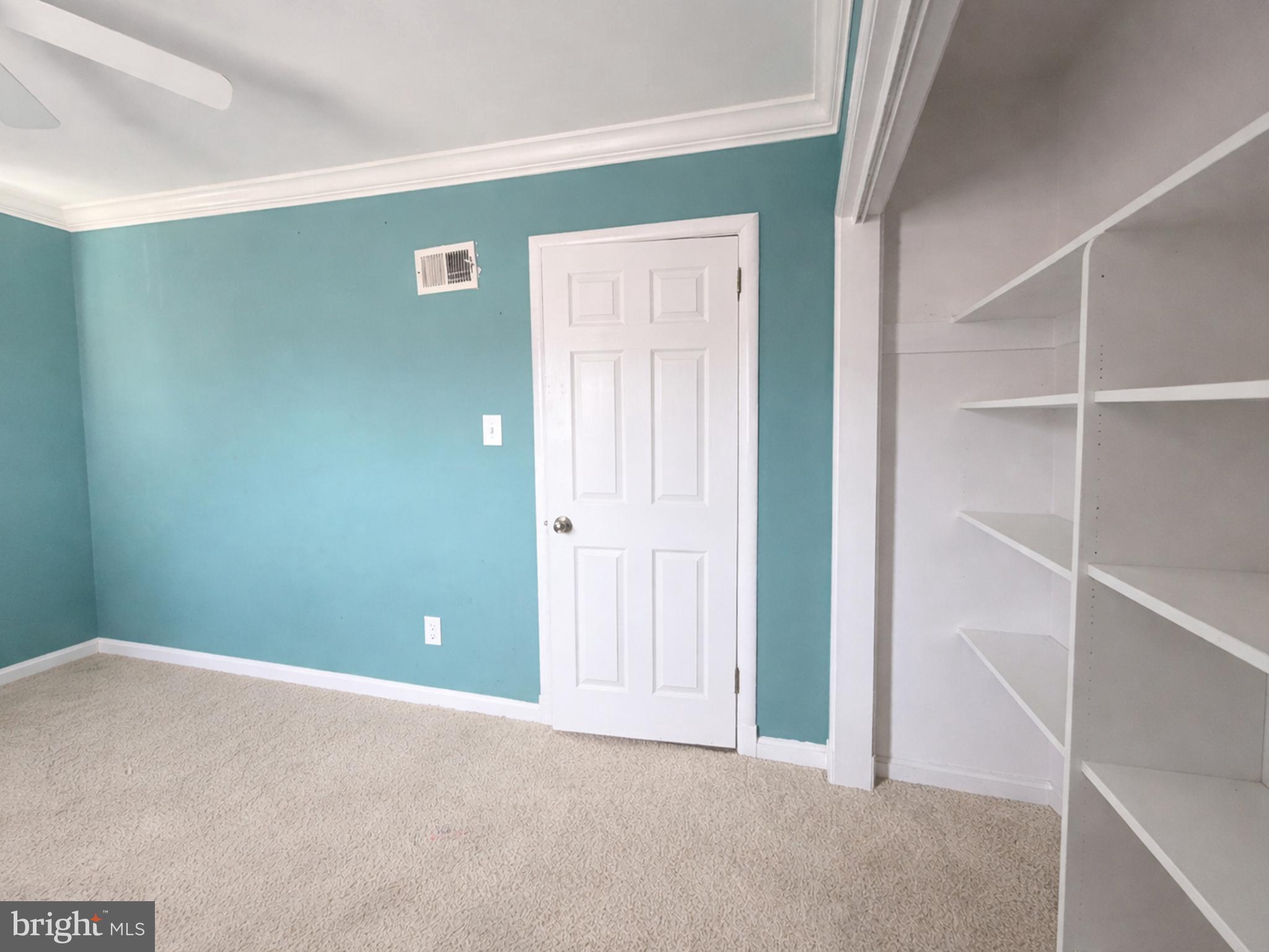 RIGGS MANOR - Residential