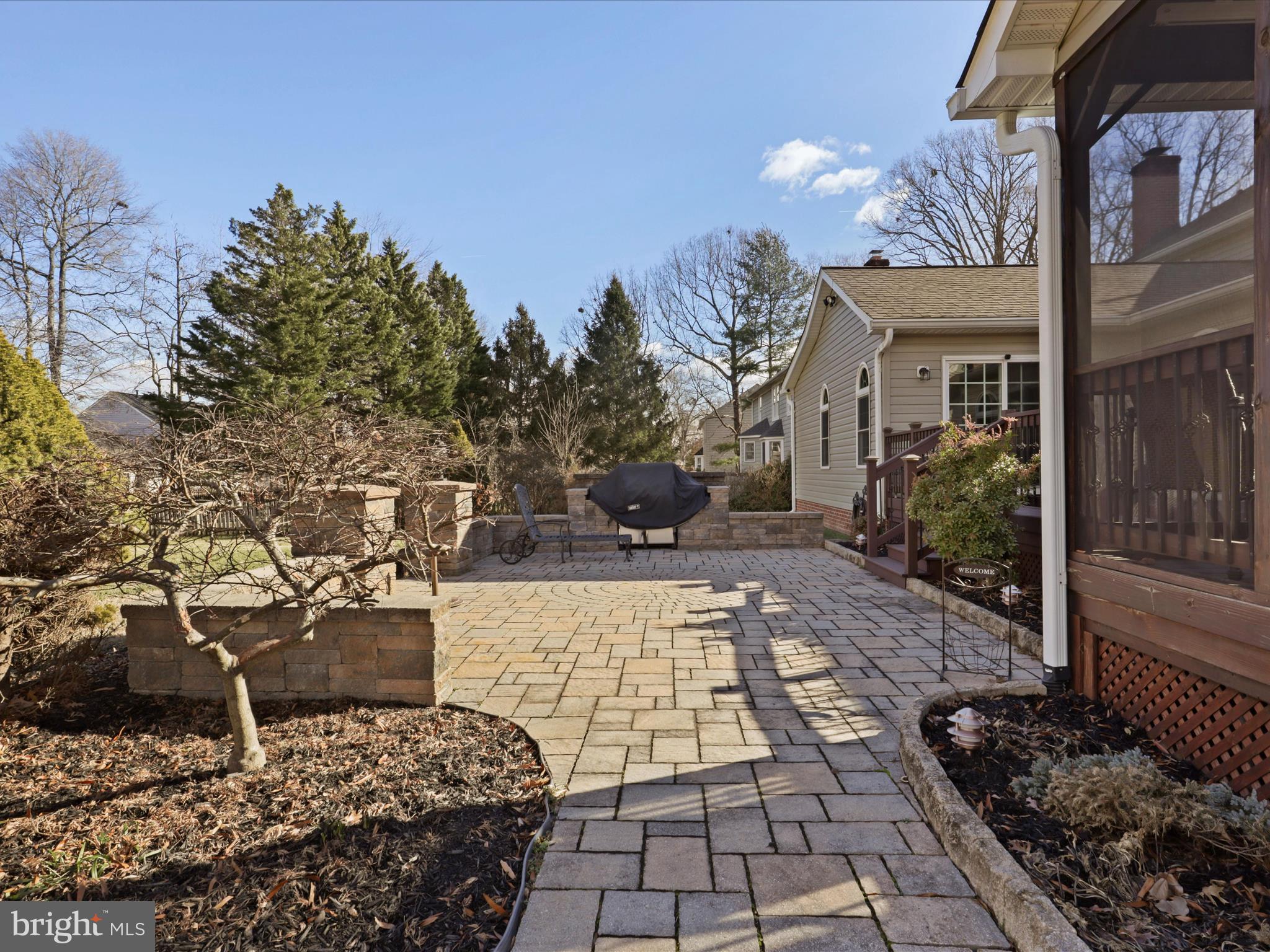 FOX POINT - Residential