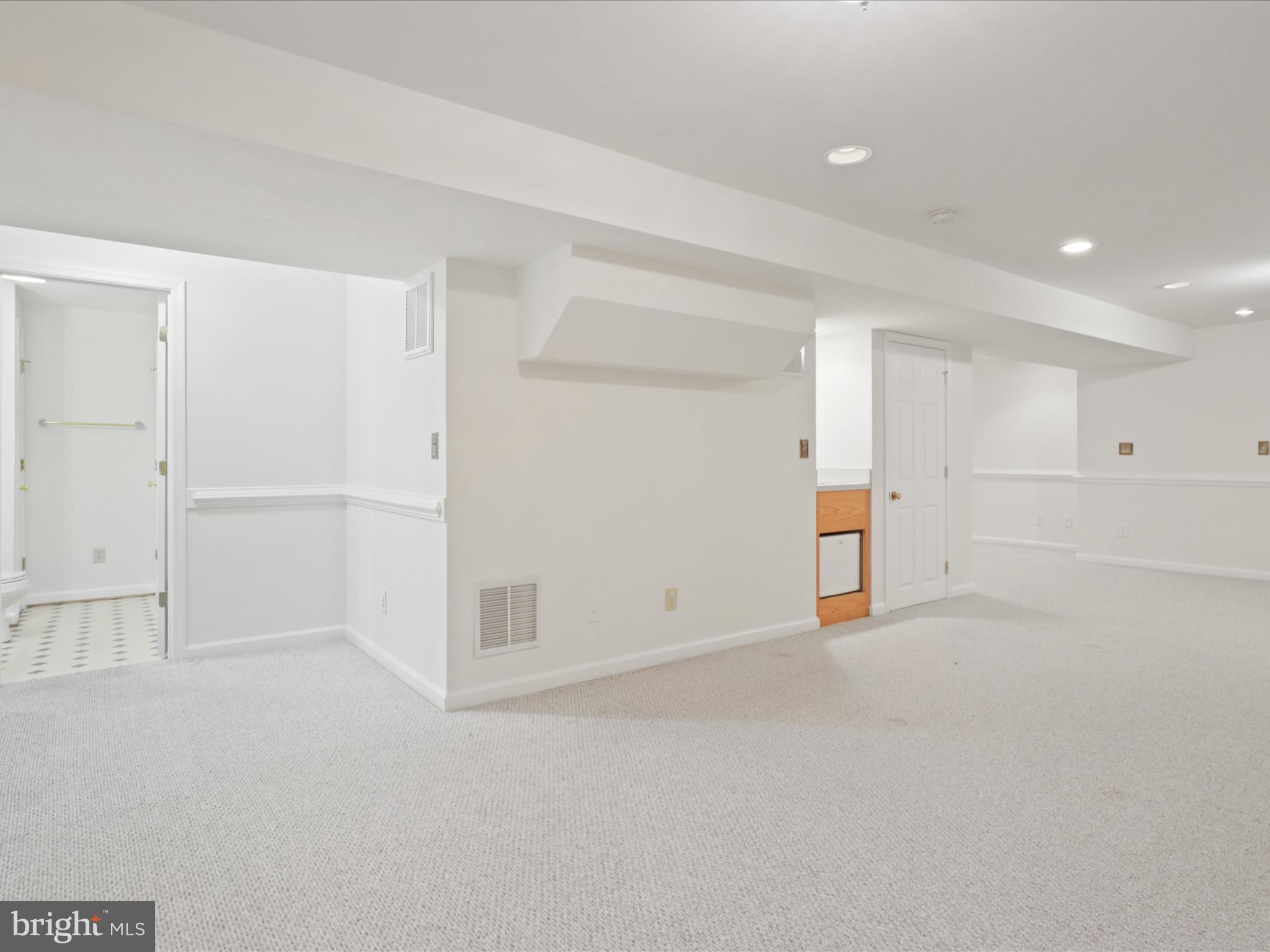 FOX POINT - Residential