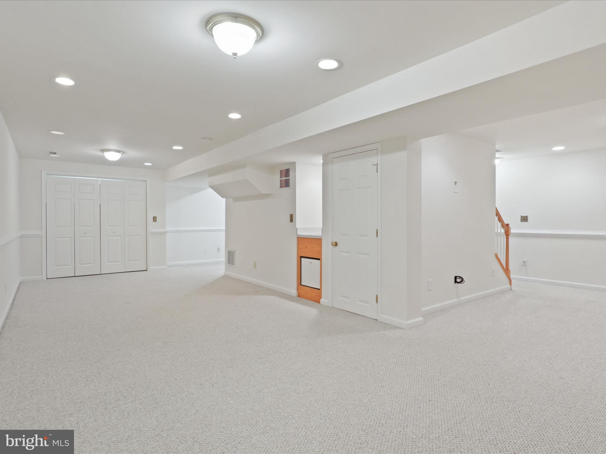 FOX POINT - Residential