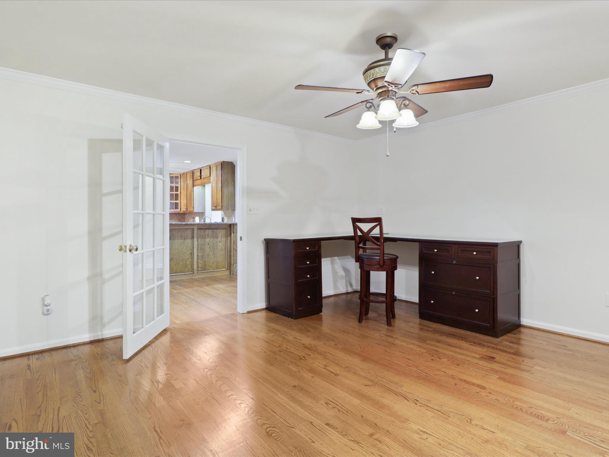 FOX POINT - Residential