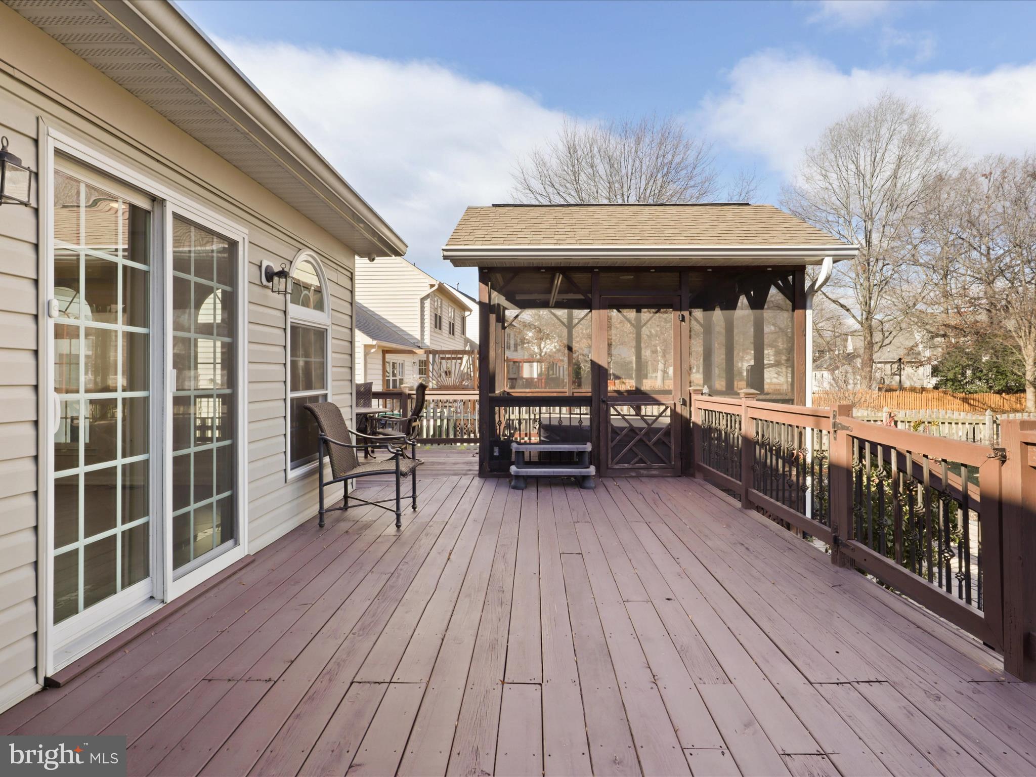 FOX POINT - Residential