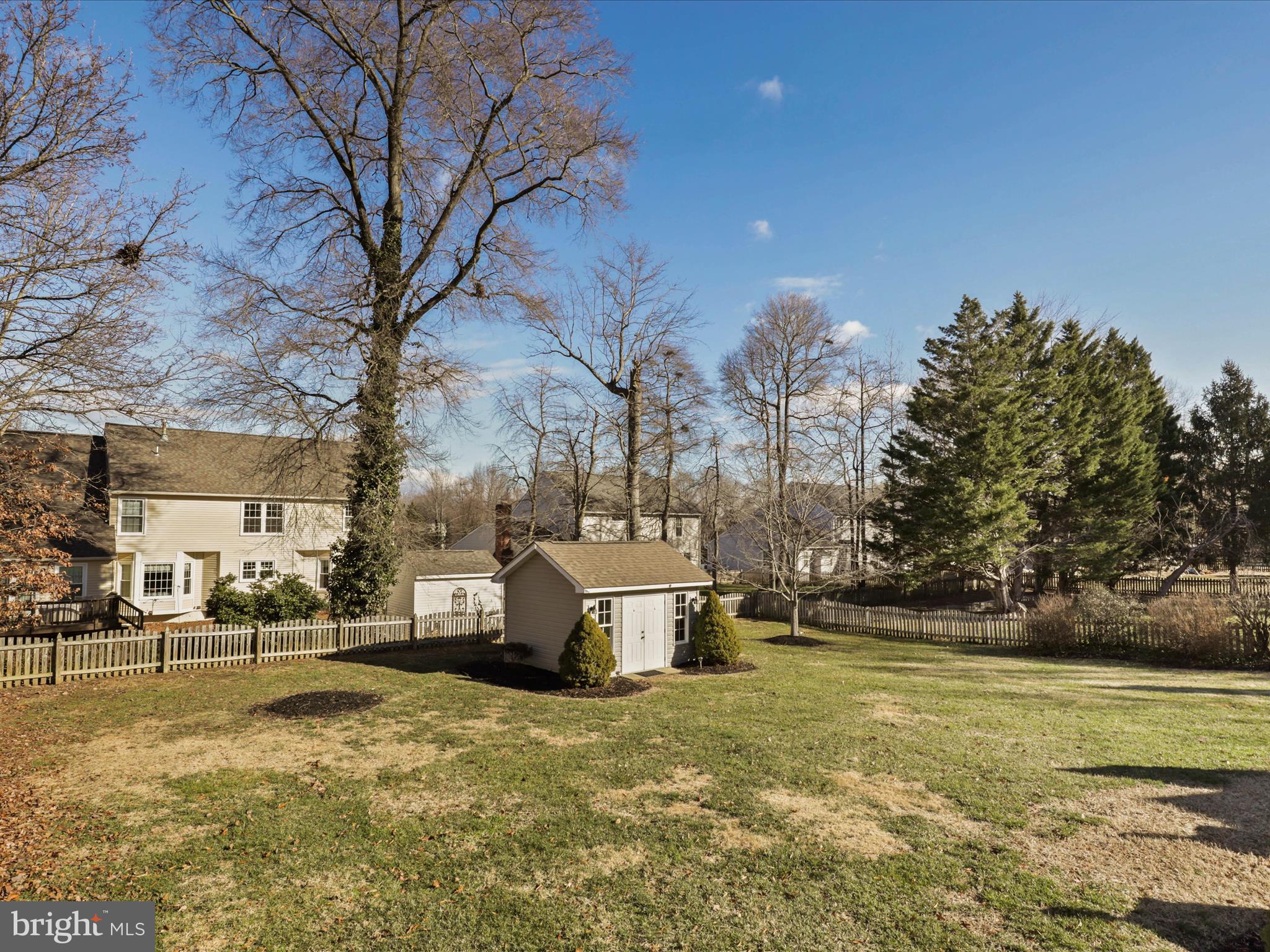 FOX POINT - Residential