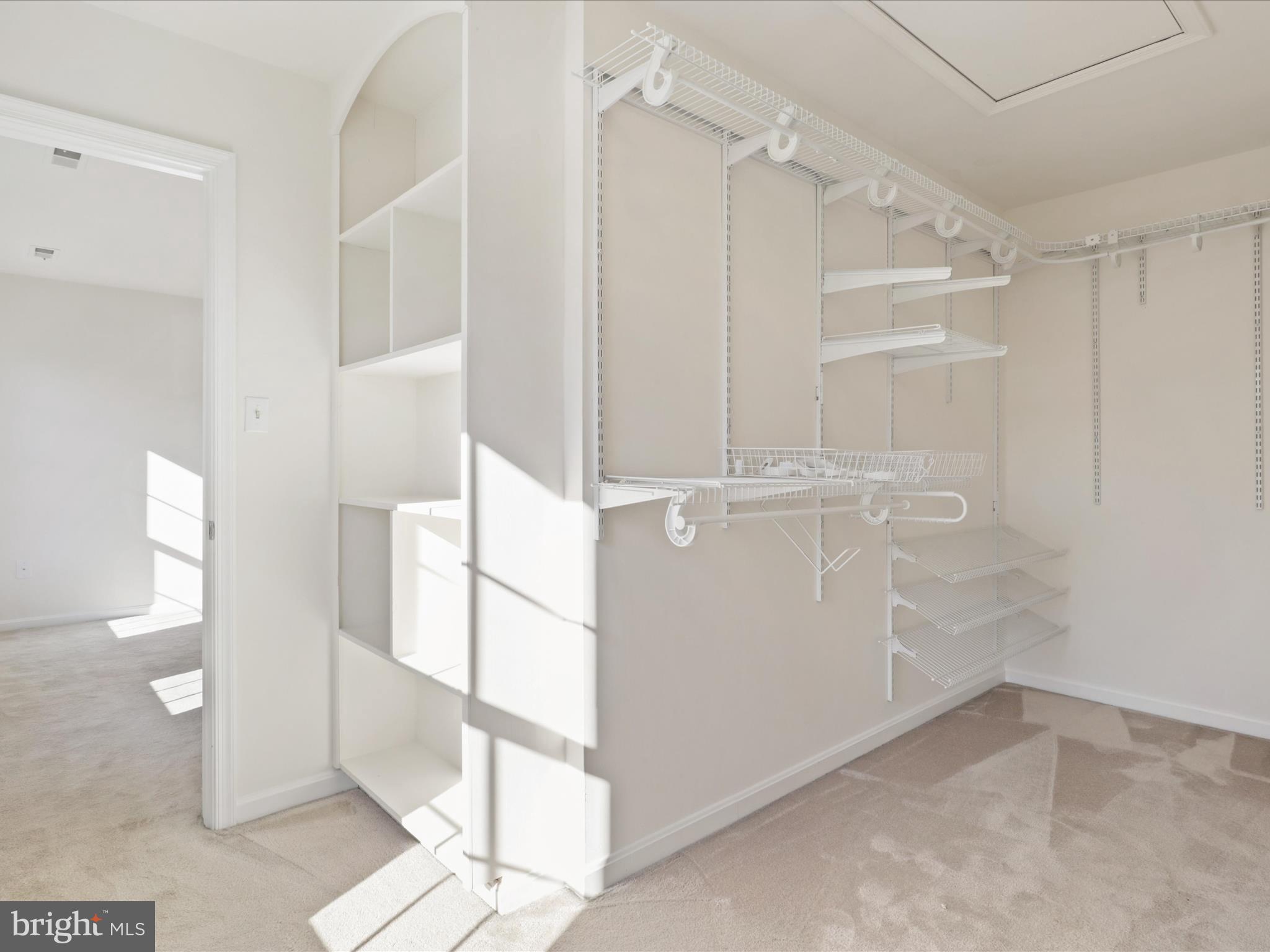 FOX POINT - Residential