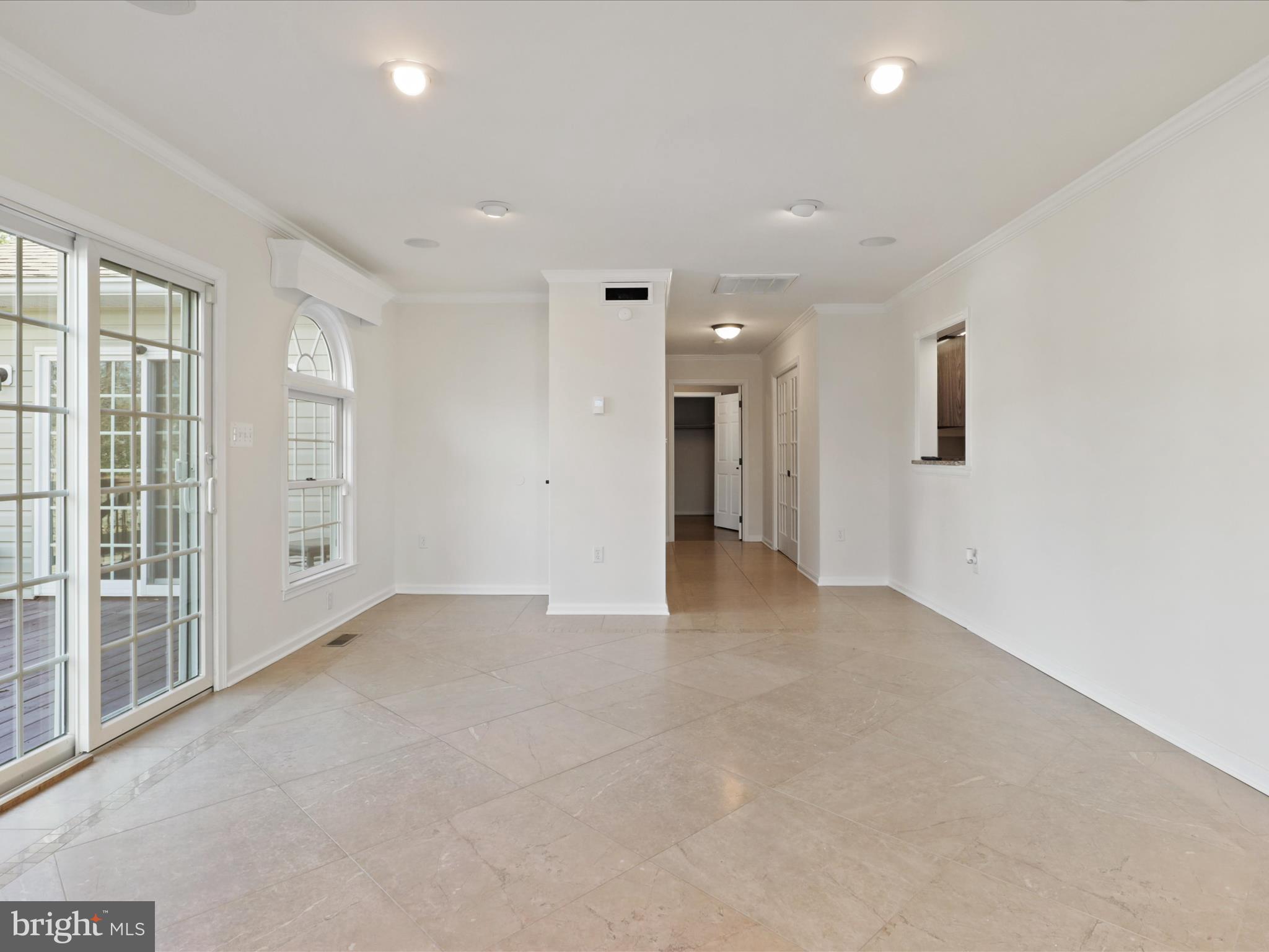 FOX POINT - Residential