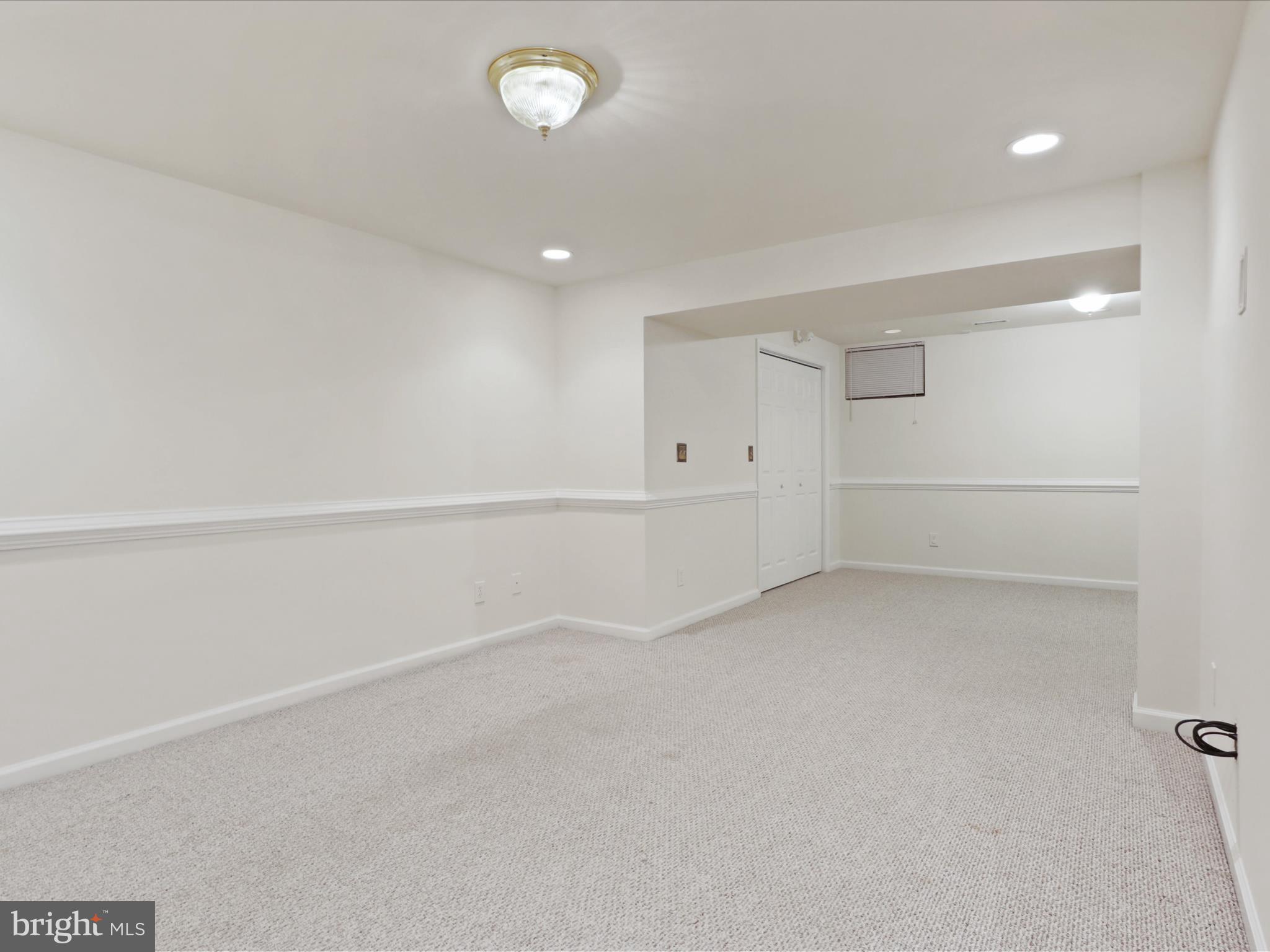 FOX POINT - Residential