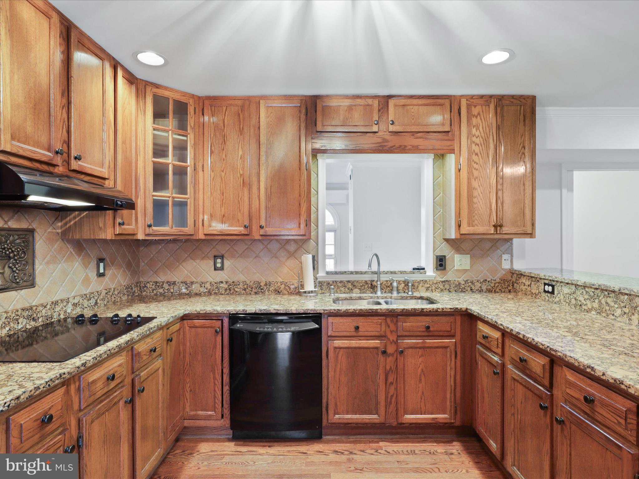 FOX POINT - Residential