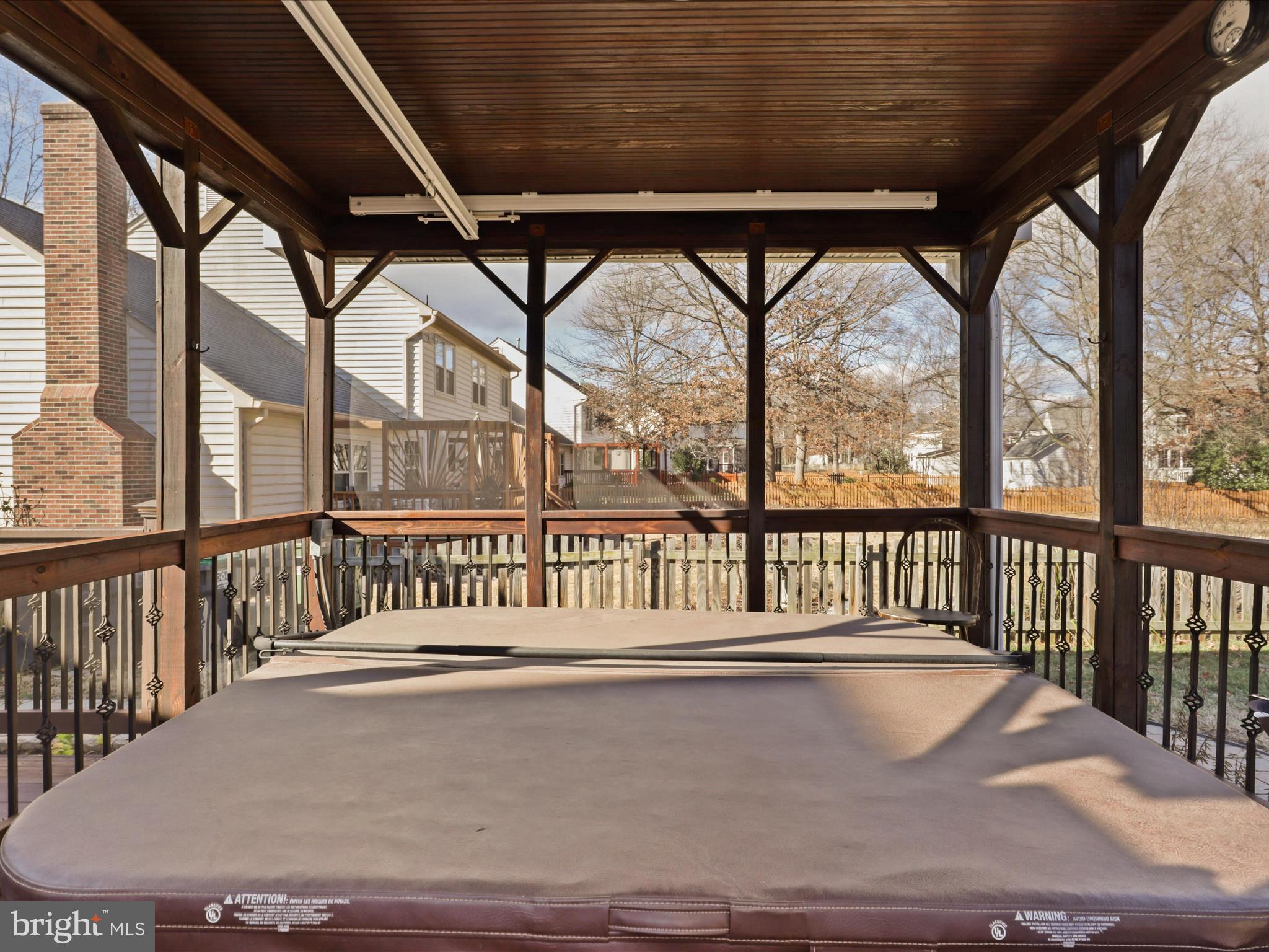 FOX POINT - Residential