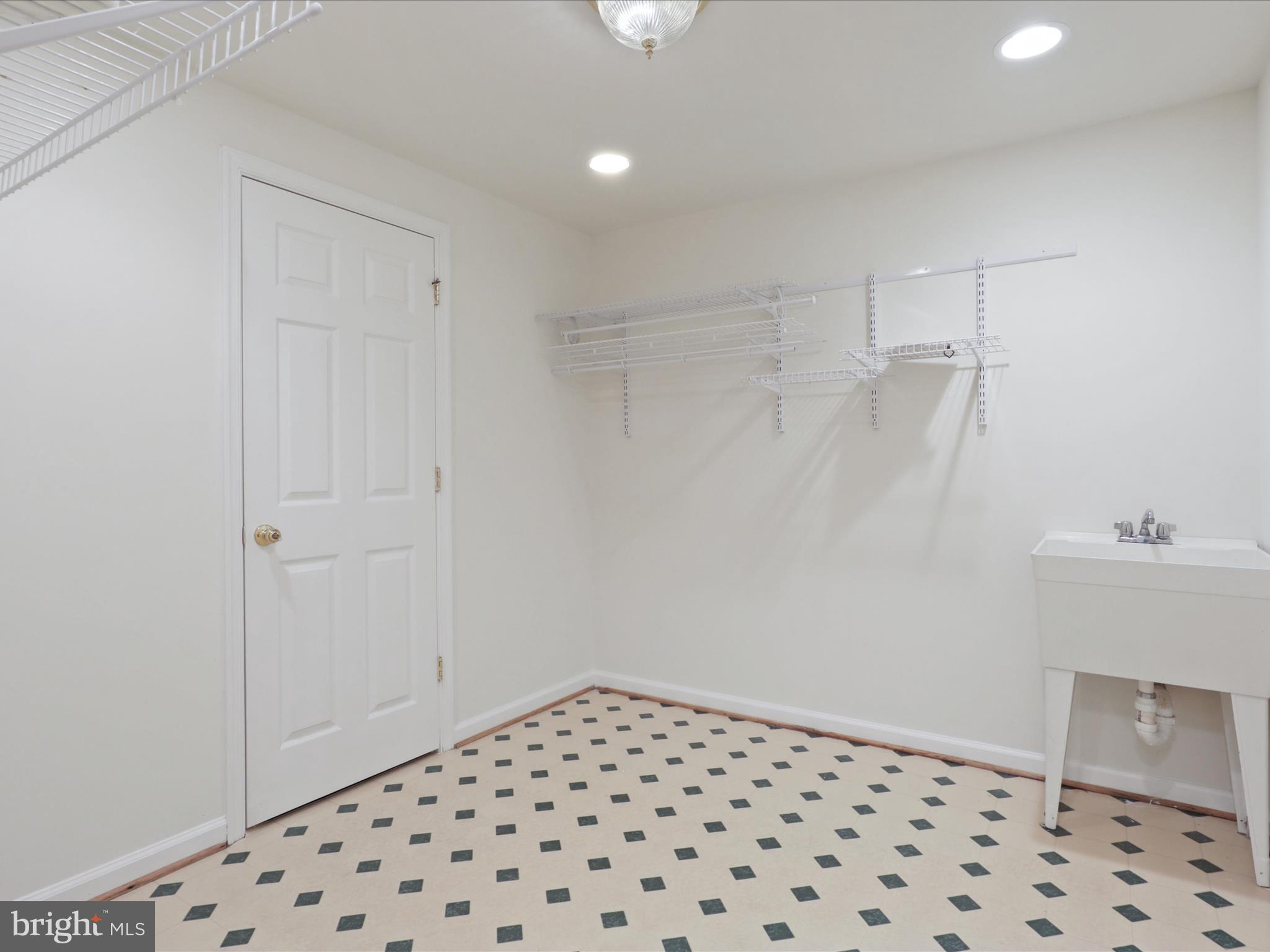 FOX POINT - Residential