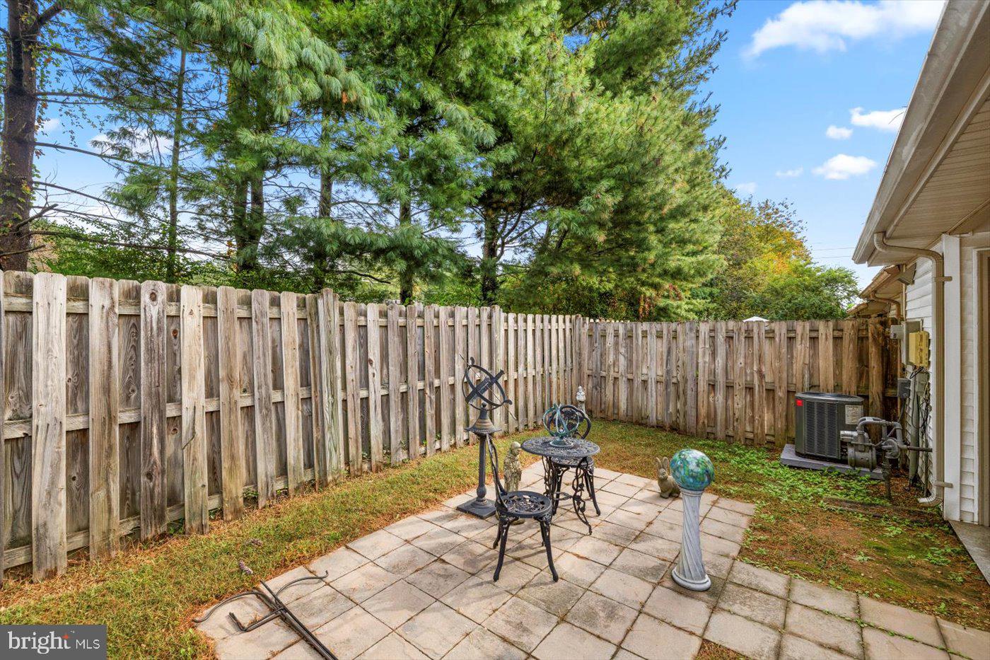 OLDE GREENWICH - Residential