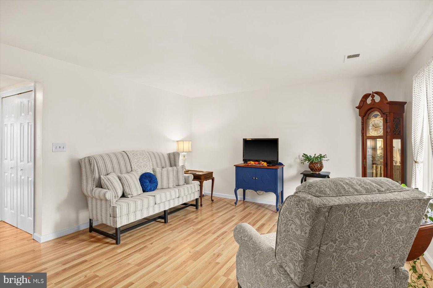 OLDE GREENWICH - Residential