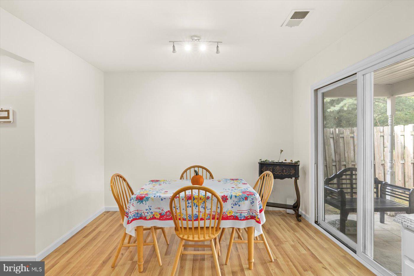 OLDE GREENWICH - Residential