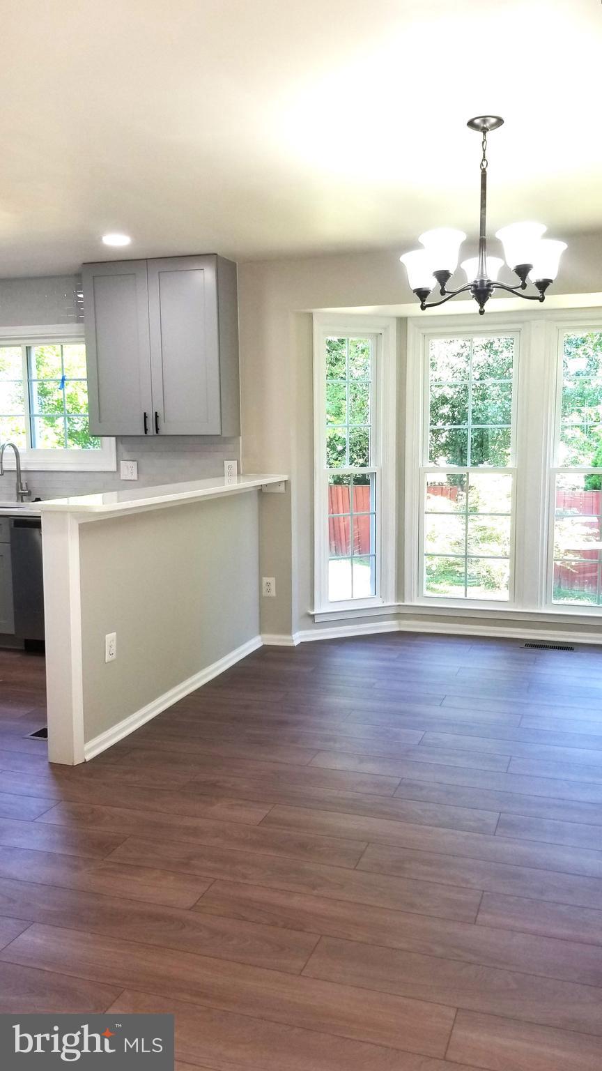 FOUR SEASONS - Residential Lease