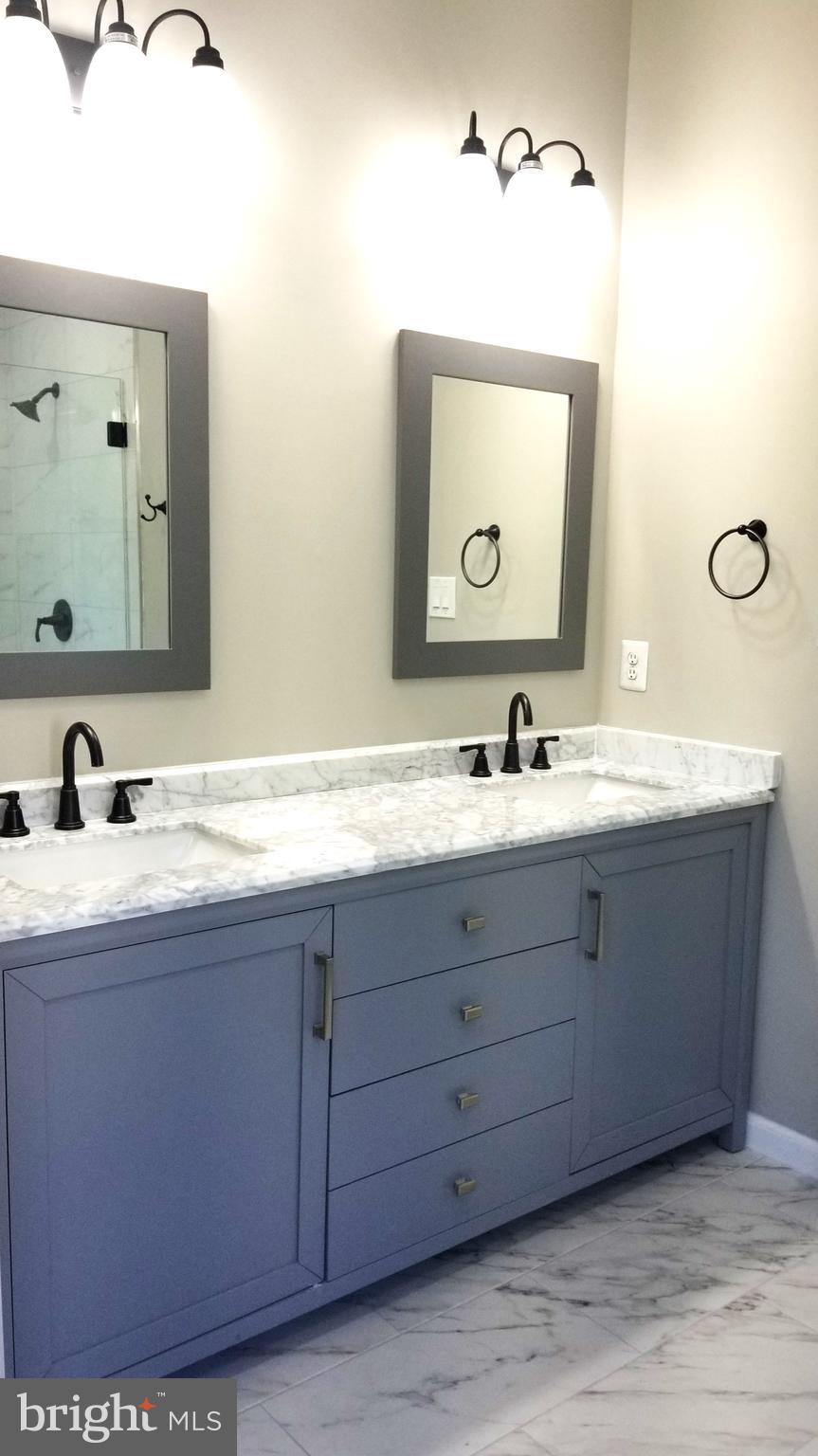 FOUR SEASONS - Residential Lease