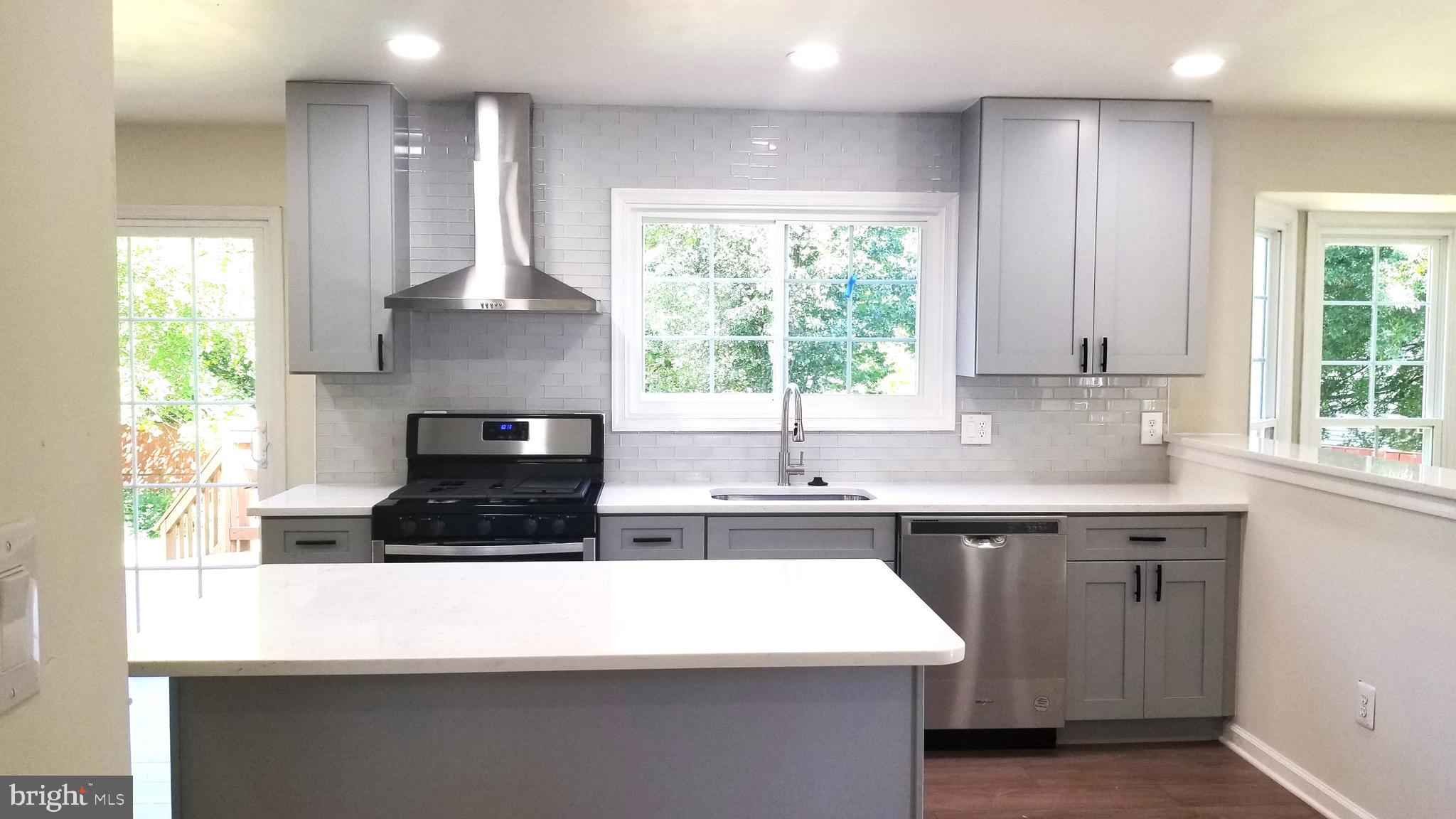 FOUR SEASONS - Residential Lease