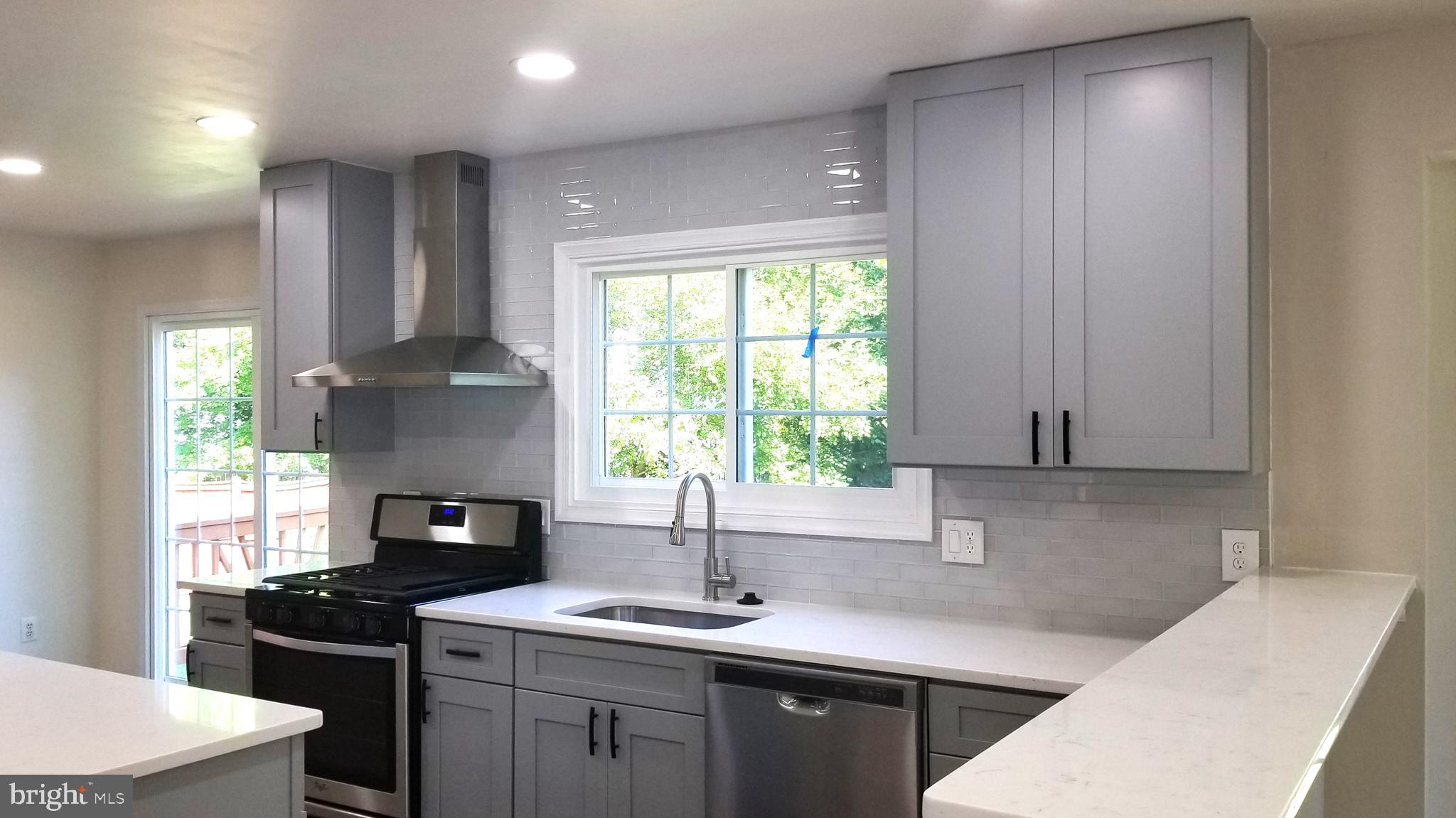 FOUR SEASONS - Residential Lease