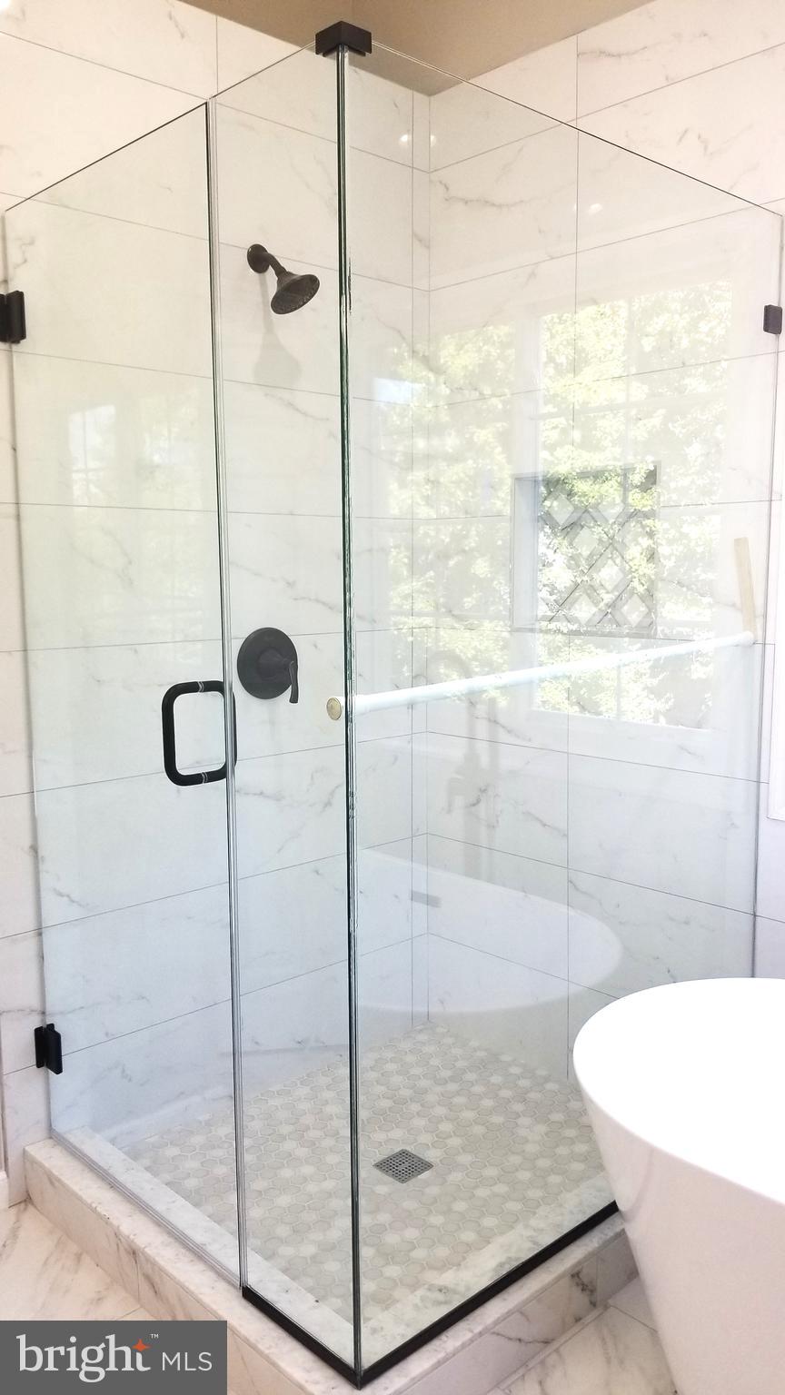 FOUR SEASONS - Residential Lease