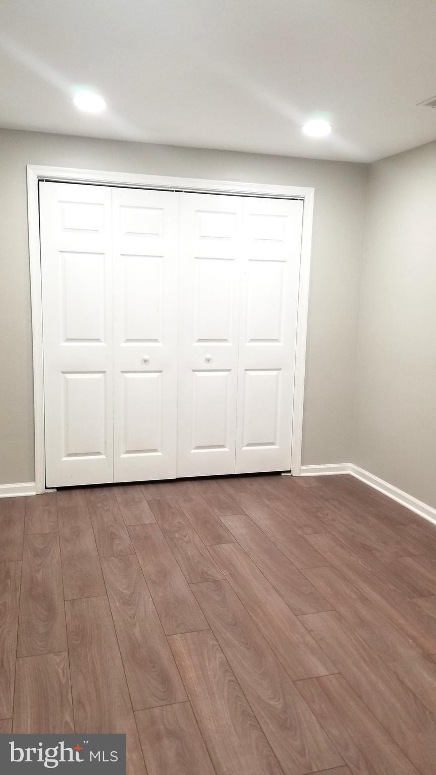 FOUR SEASONS - Residential Lease