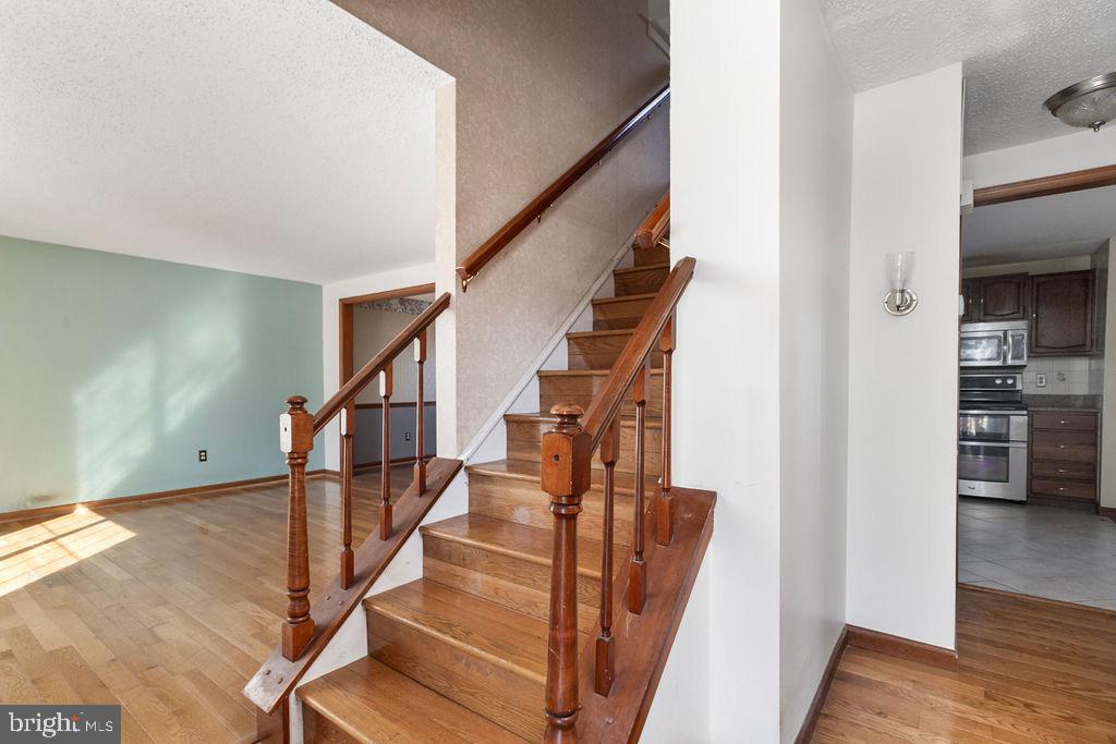 ROLLINGWOOD VILLAGE - Residential