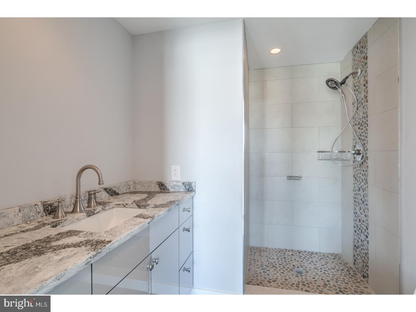 OLD CITY - Residential