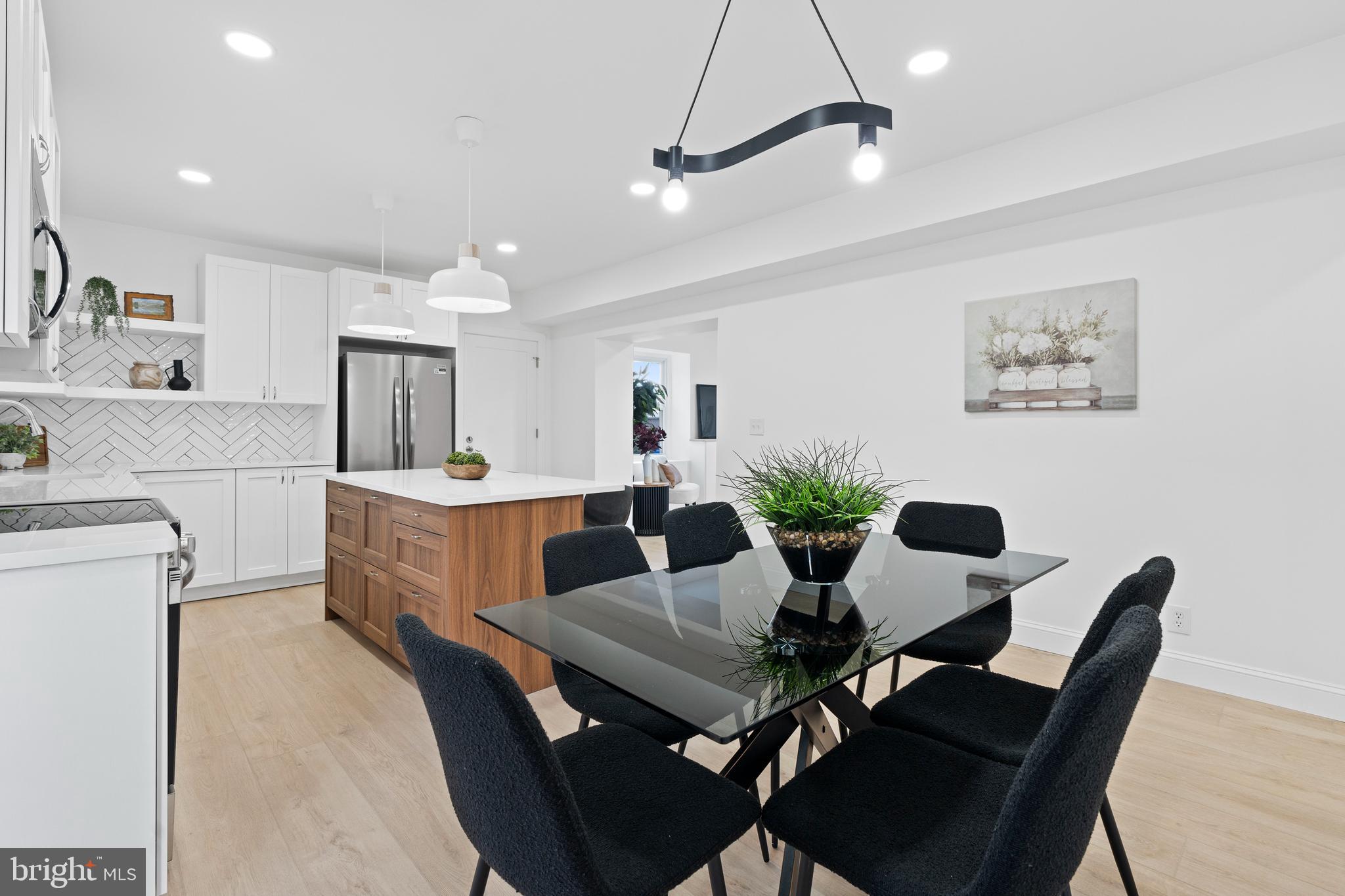 924 BETHLEHEM PIKE