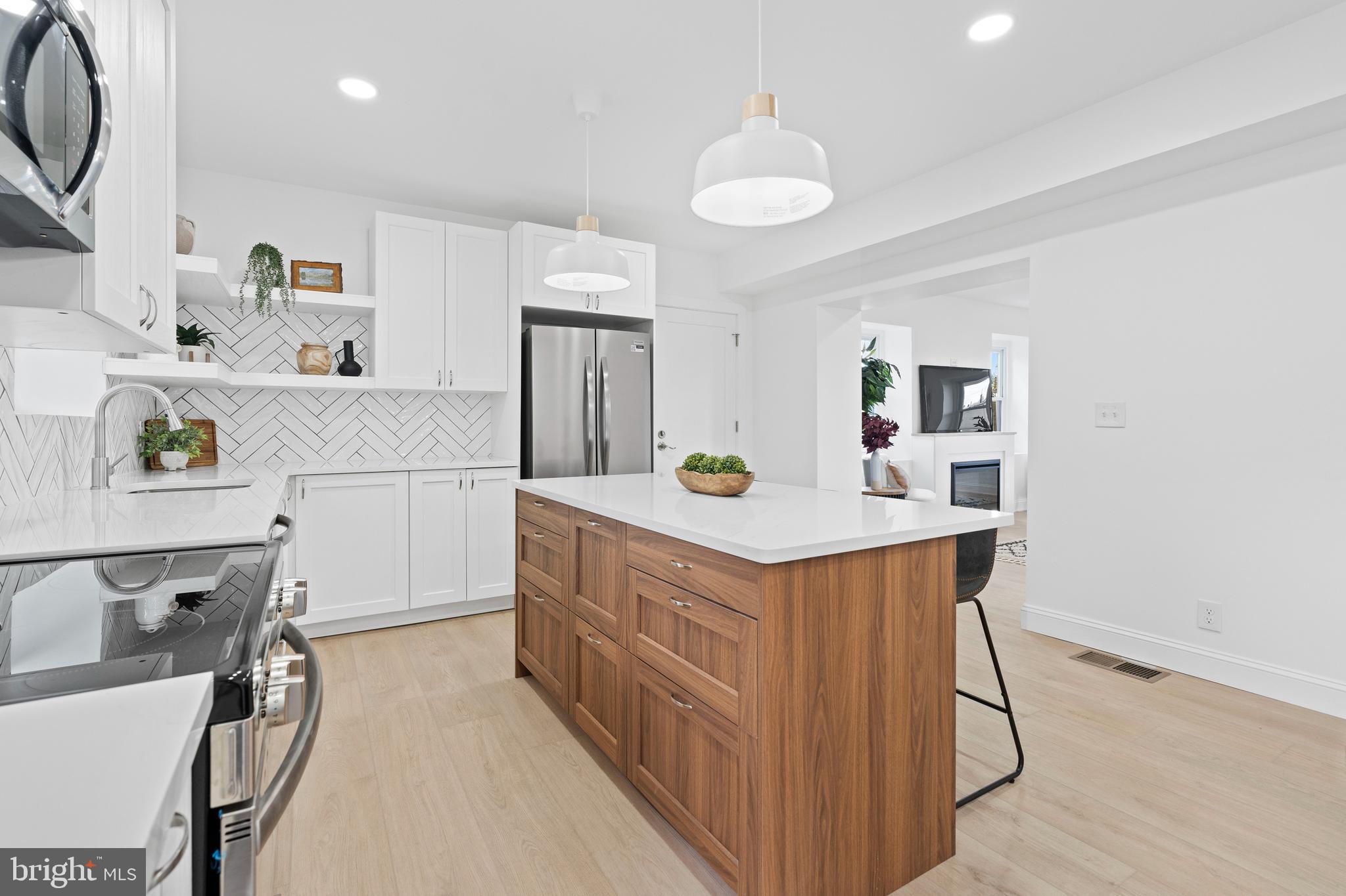 924 BETHLEHEM PIKE