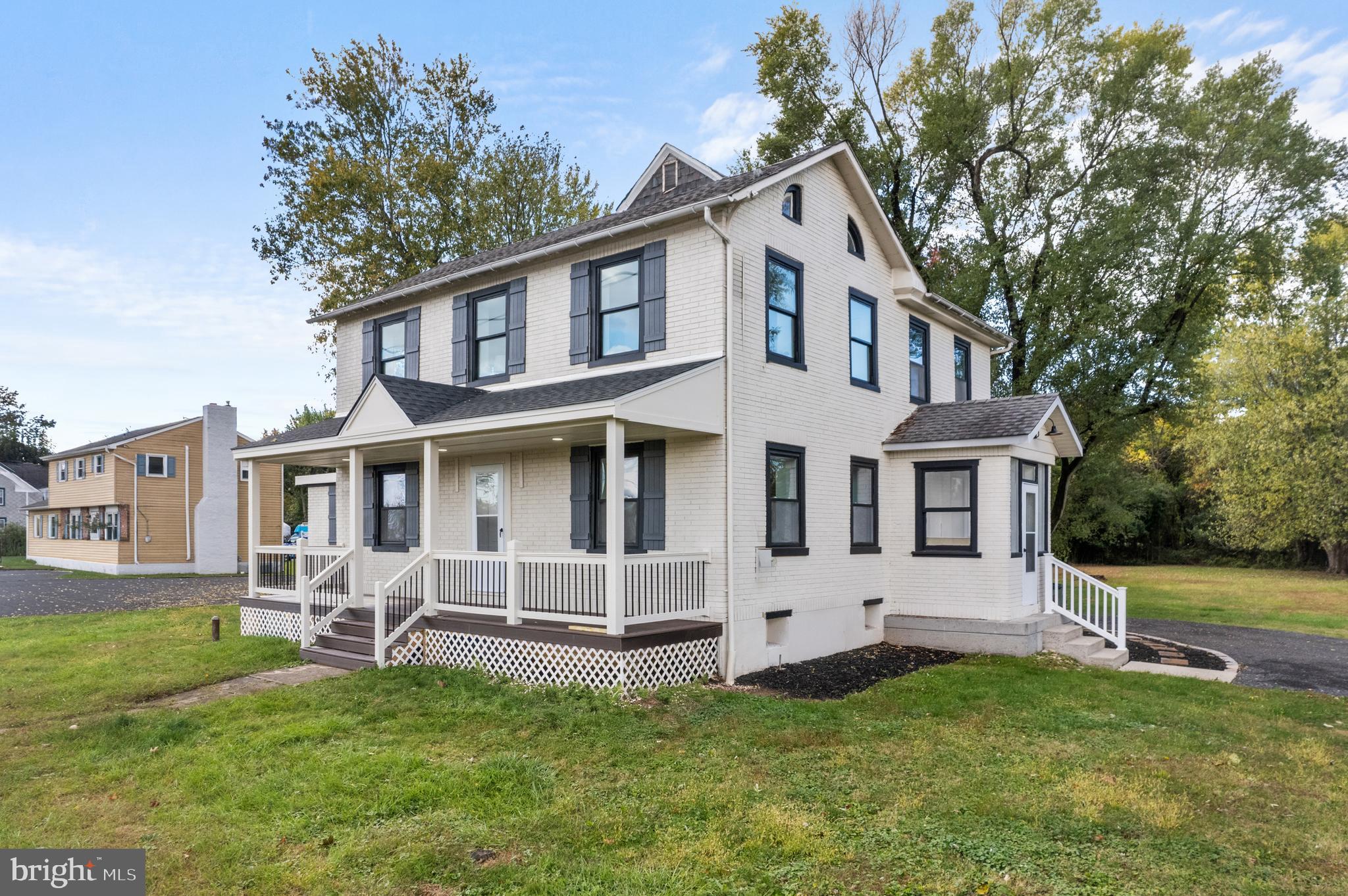 924 BETHLEHEM PIKE