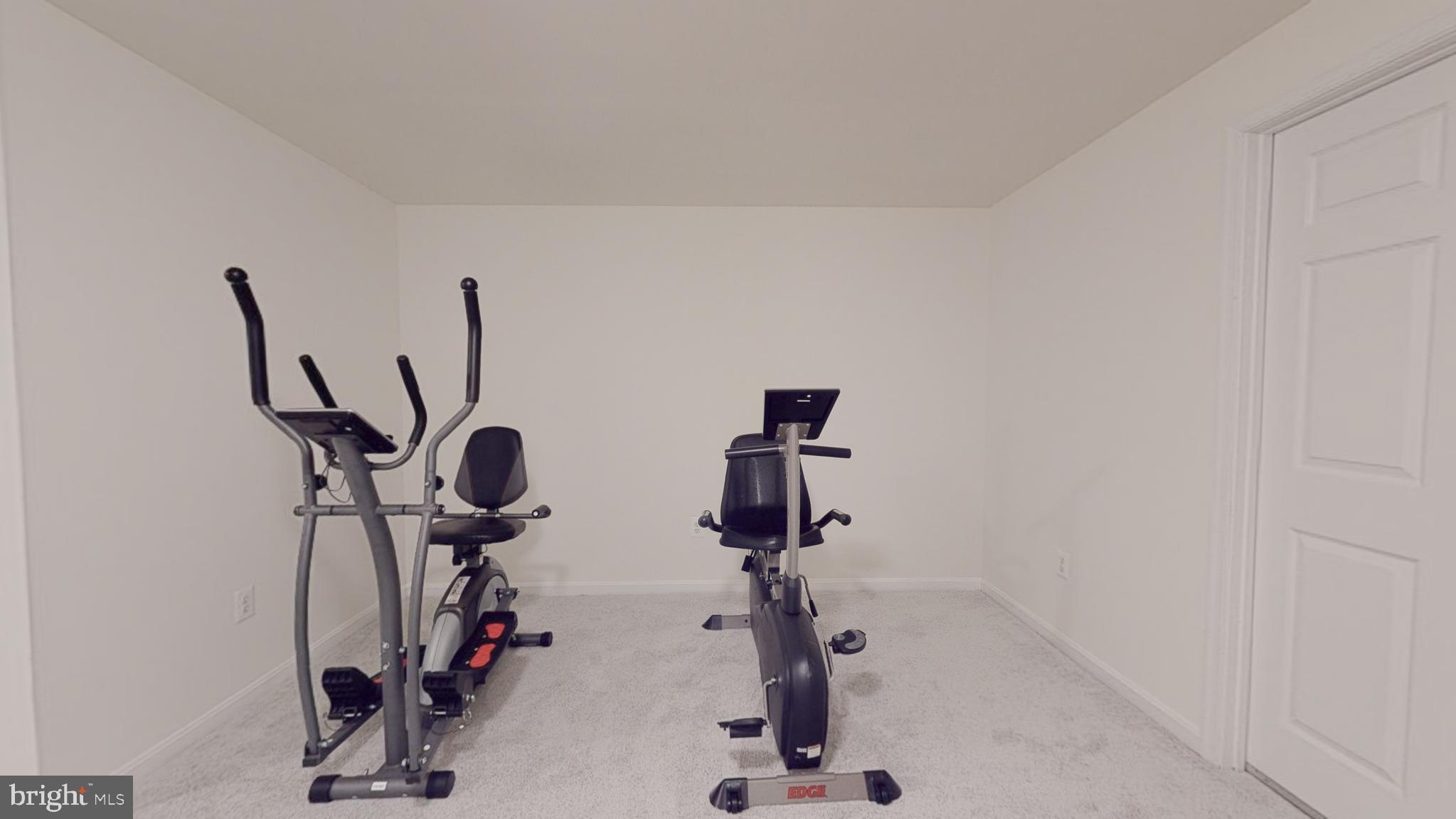 ROCKBURN MANOR - Residential