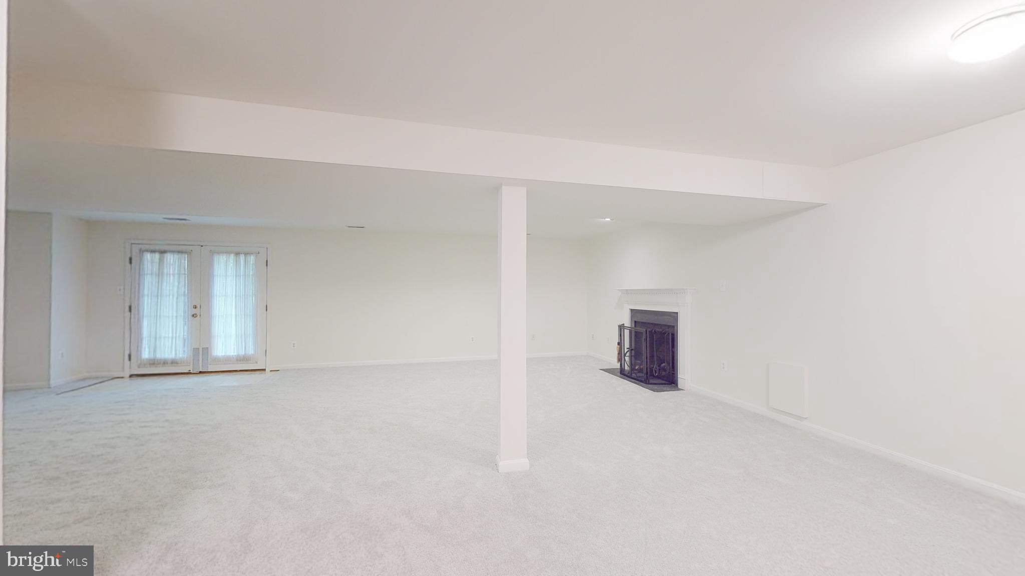 ROCKBURN MANOR - Residential