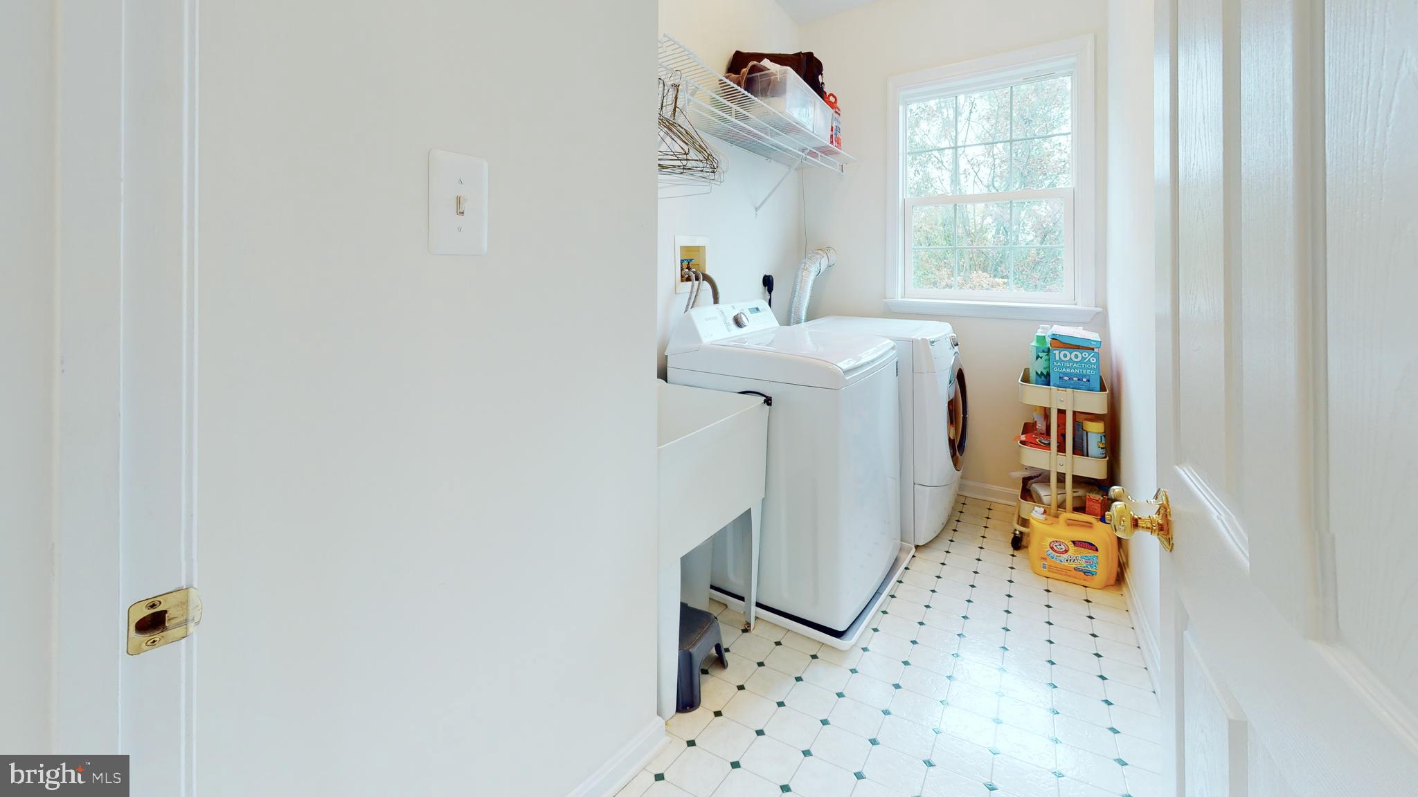 ROCKBURN MANOR - Residential