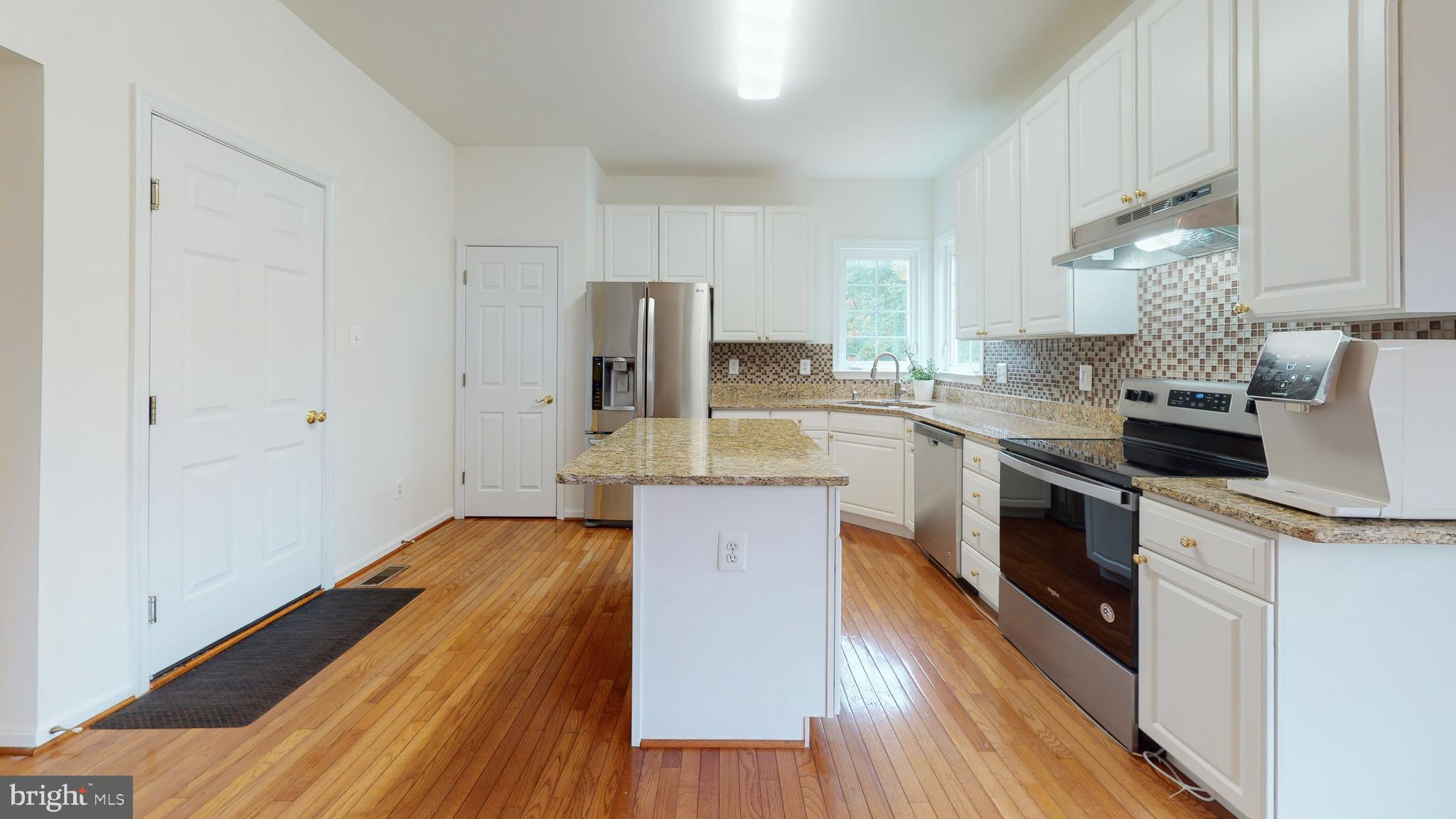 ROCKBURN MANOR - Residential