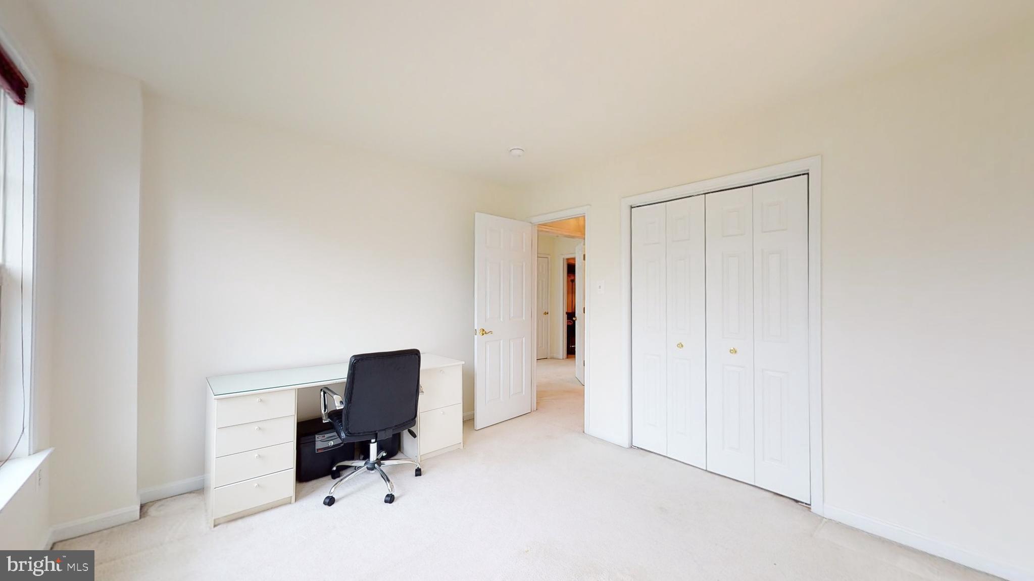 ROCKBURN MANOR - Residential