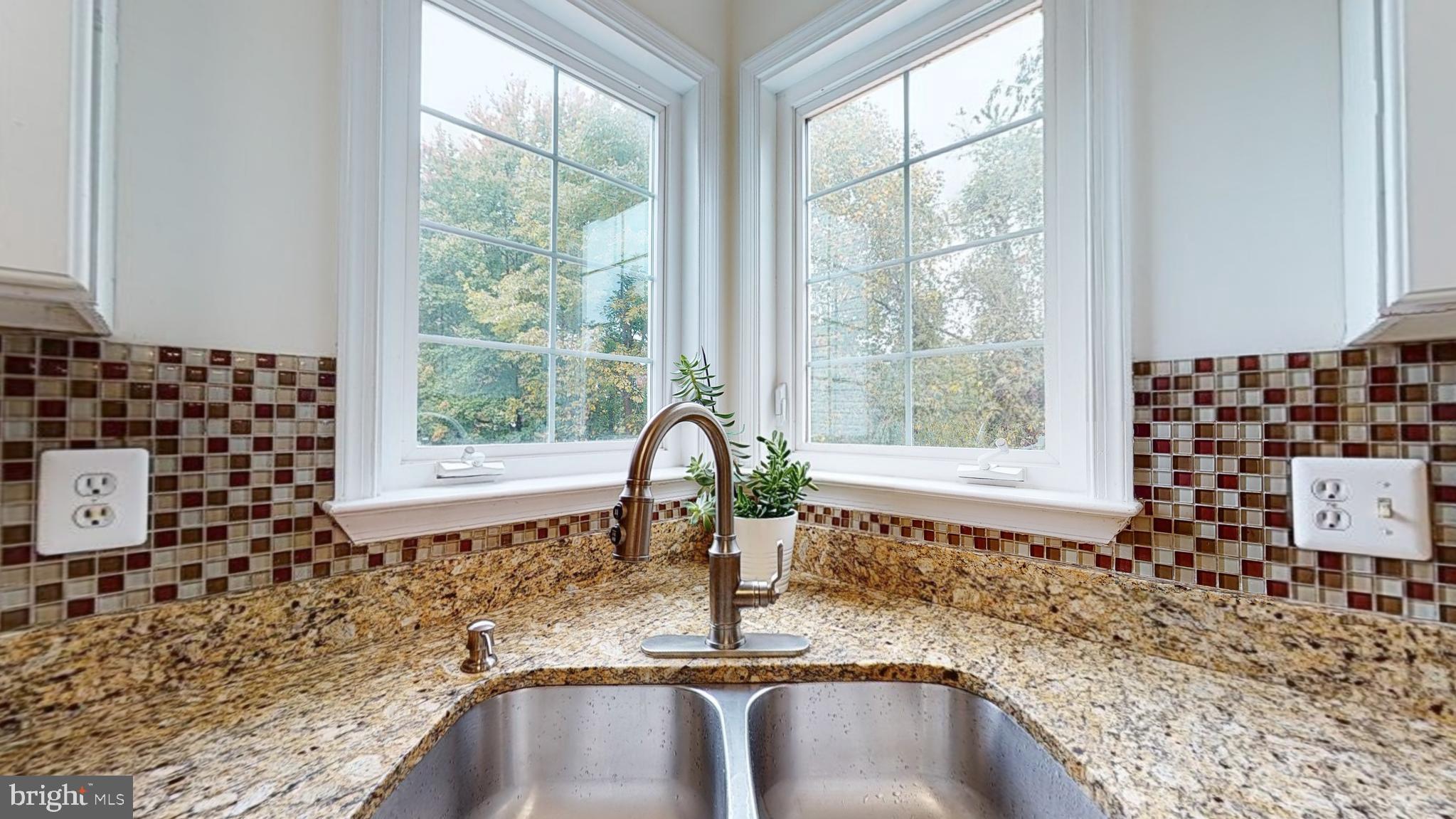 ROCKBURN MANOR - Residential