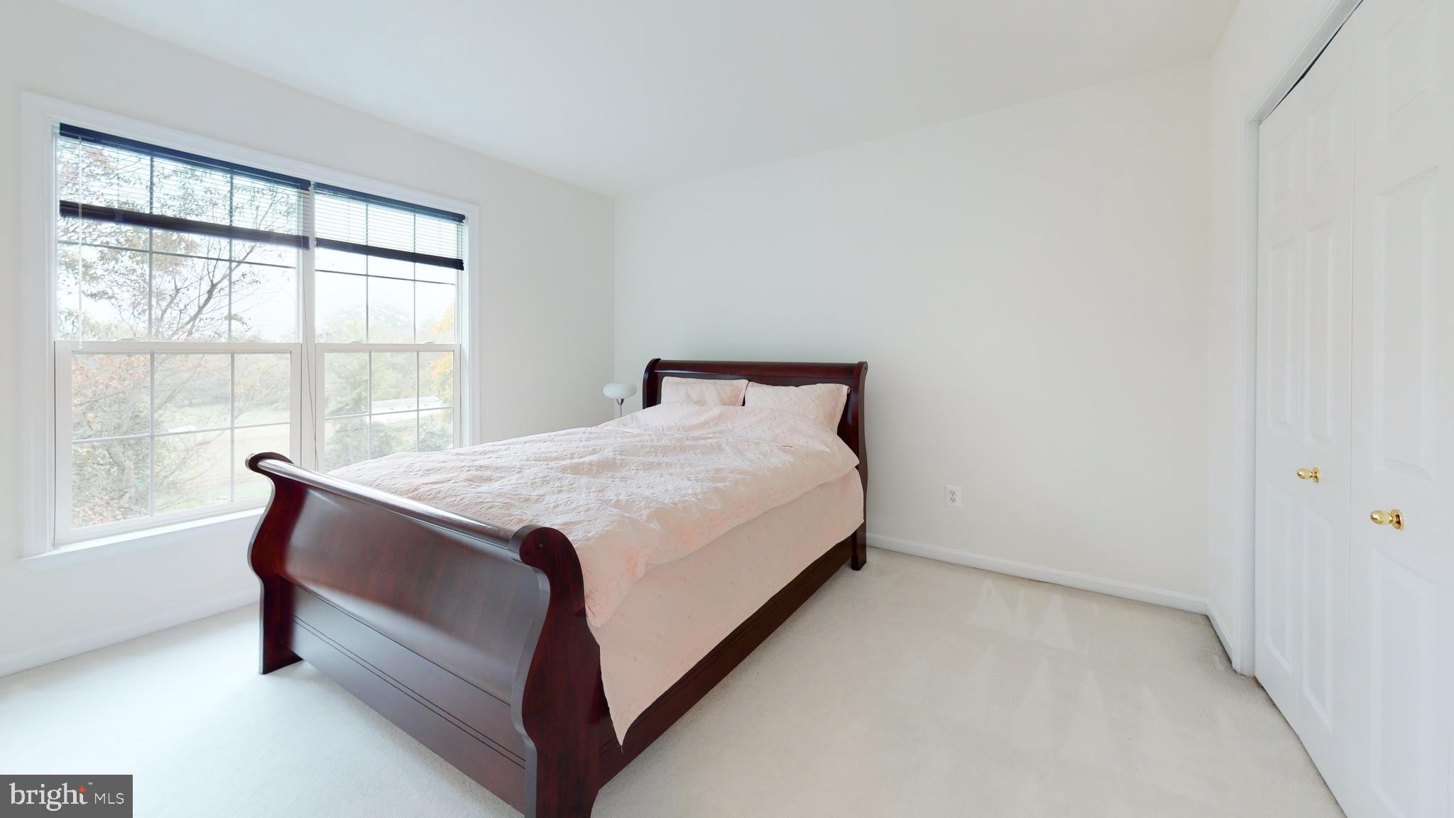 ROCKBURN MANOR - Residential