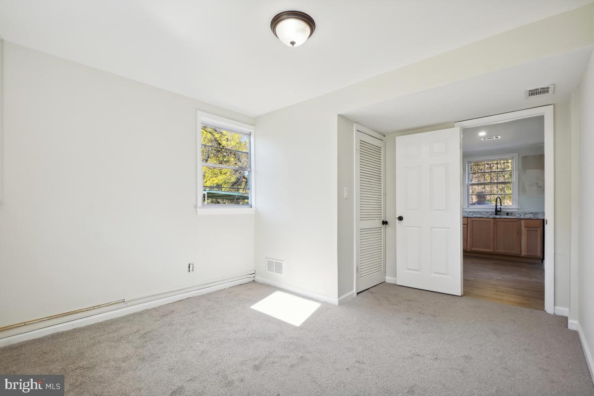 SEAT PLEASANT - Residential