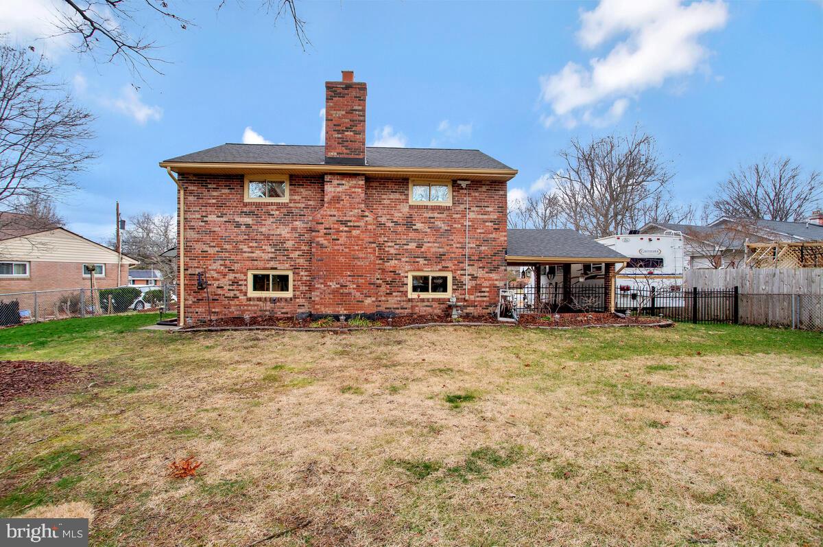 COLLEGE PARK WOODS - Residential