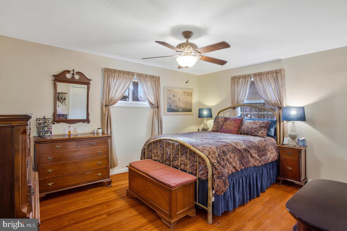 COLLEGE PARK WOODS - Residential