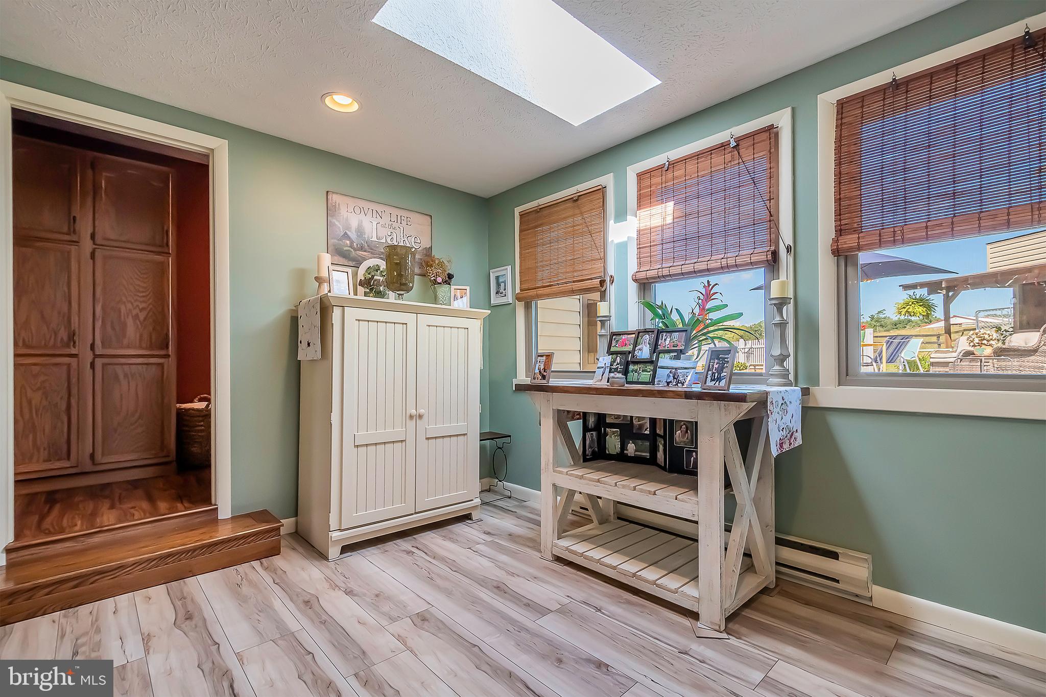 MAYBURY POLING - Residential